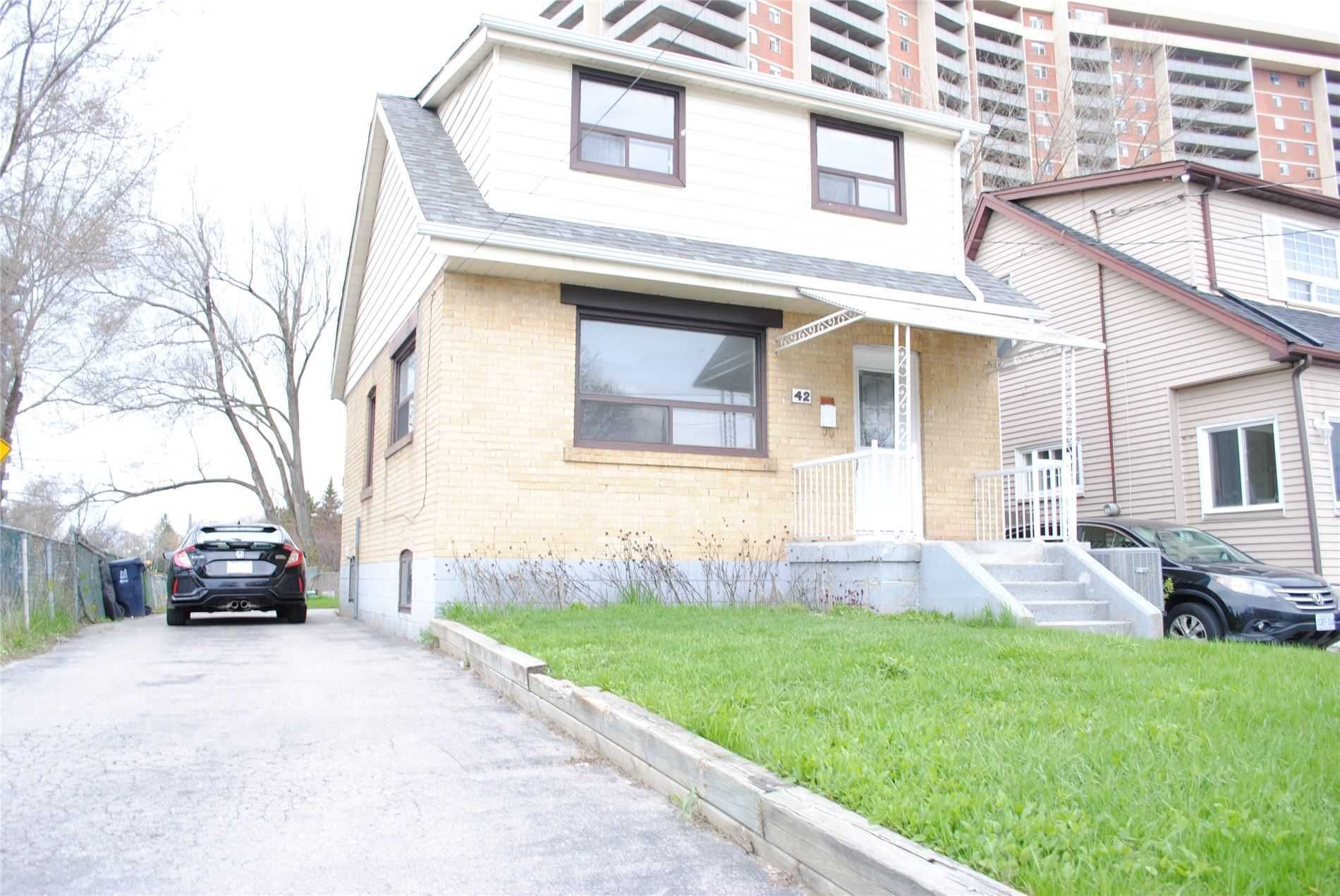 42 St Dunstan Drive Bsmt, Toronto, On M1l 2v5