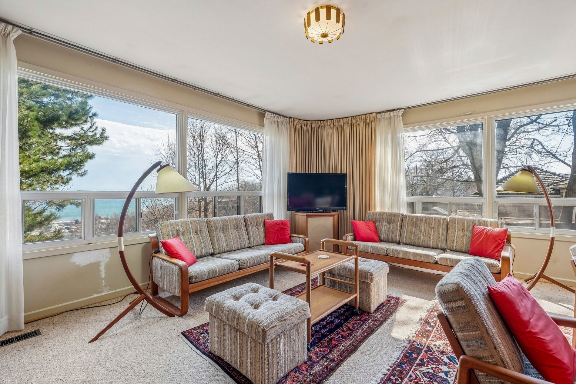 37 Sunnypoint Crescent, Toronto, On M1m 1b8