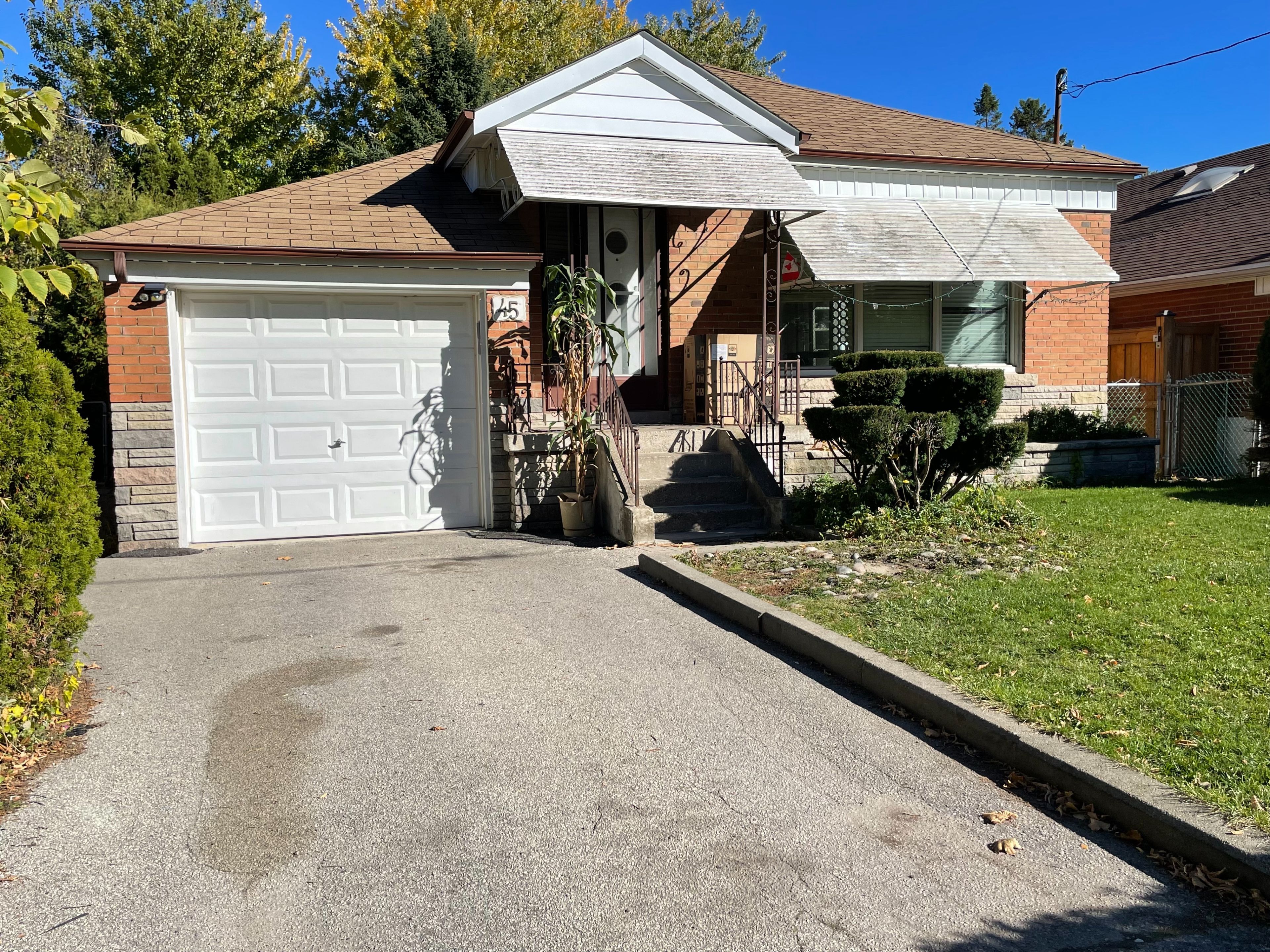 45 Martorino Drive Main Floor, Toronto, On M1k 2j3