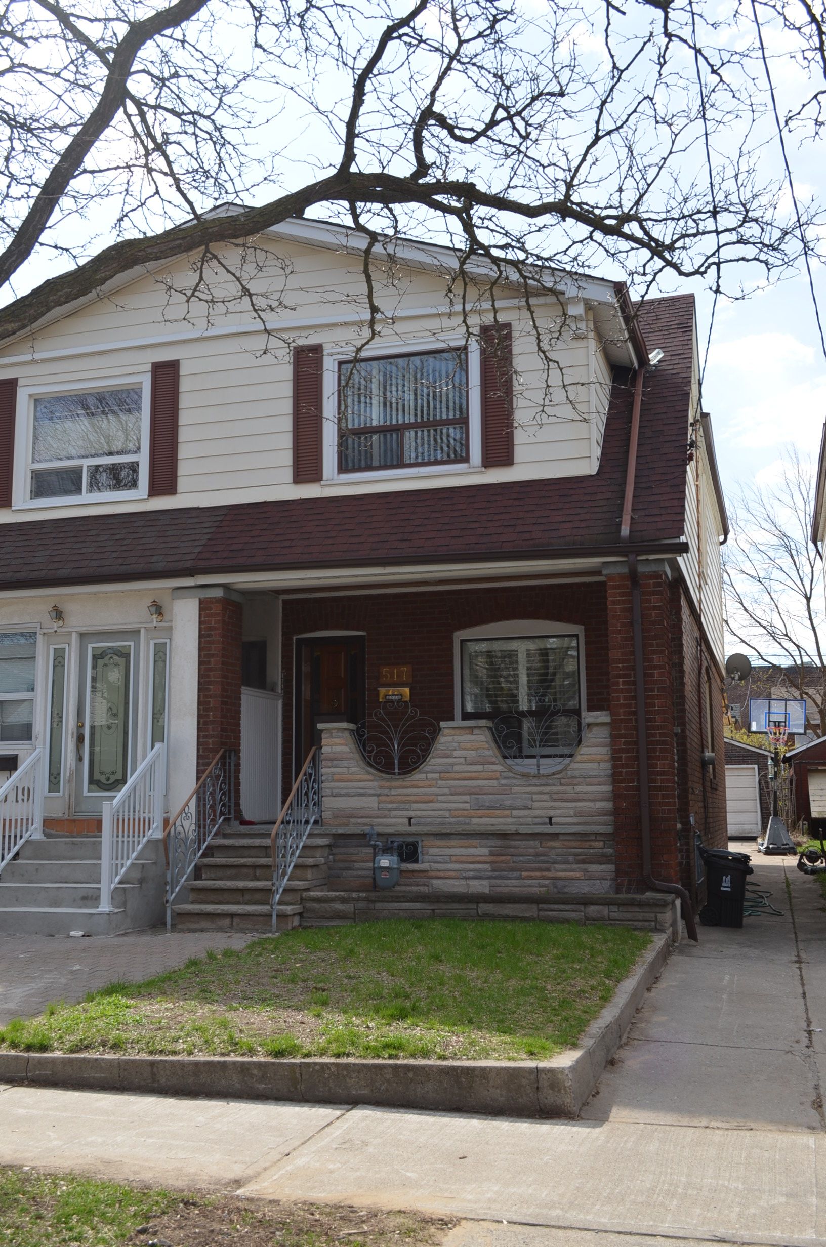 517 Milverton Boulevard, Toronto, On M4c 1x6