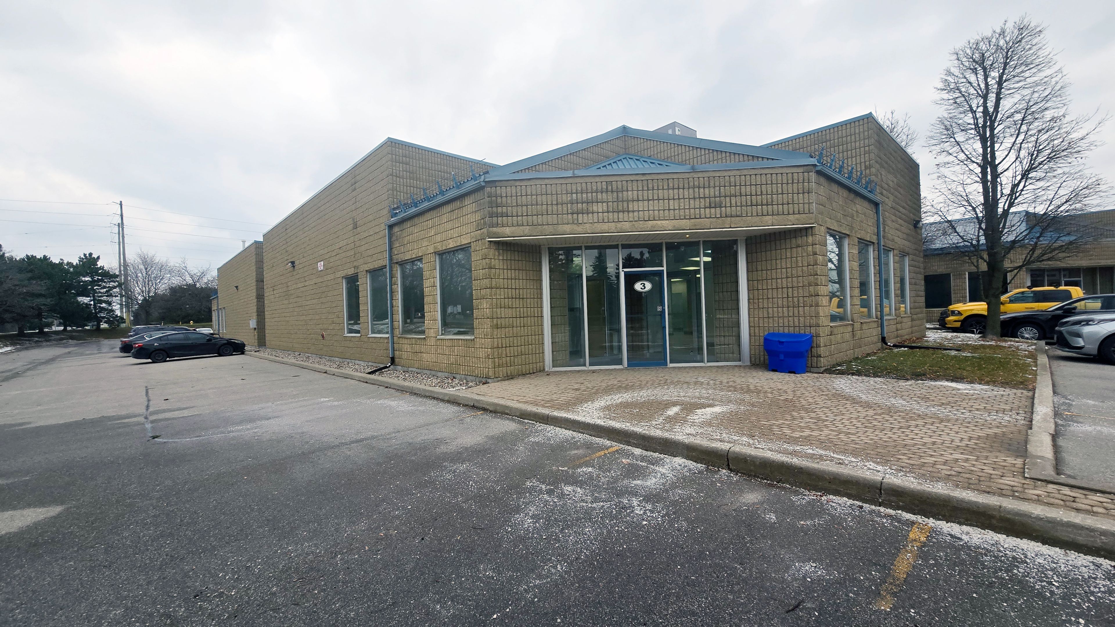 900 Mckay Road 3, Pickering, On L1w 3x8