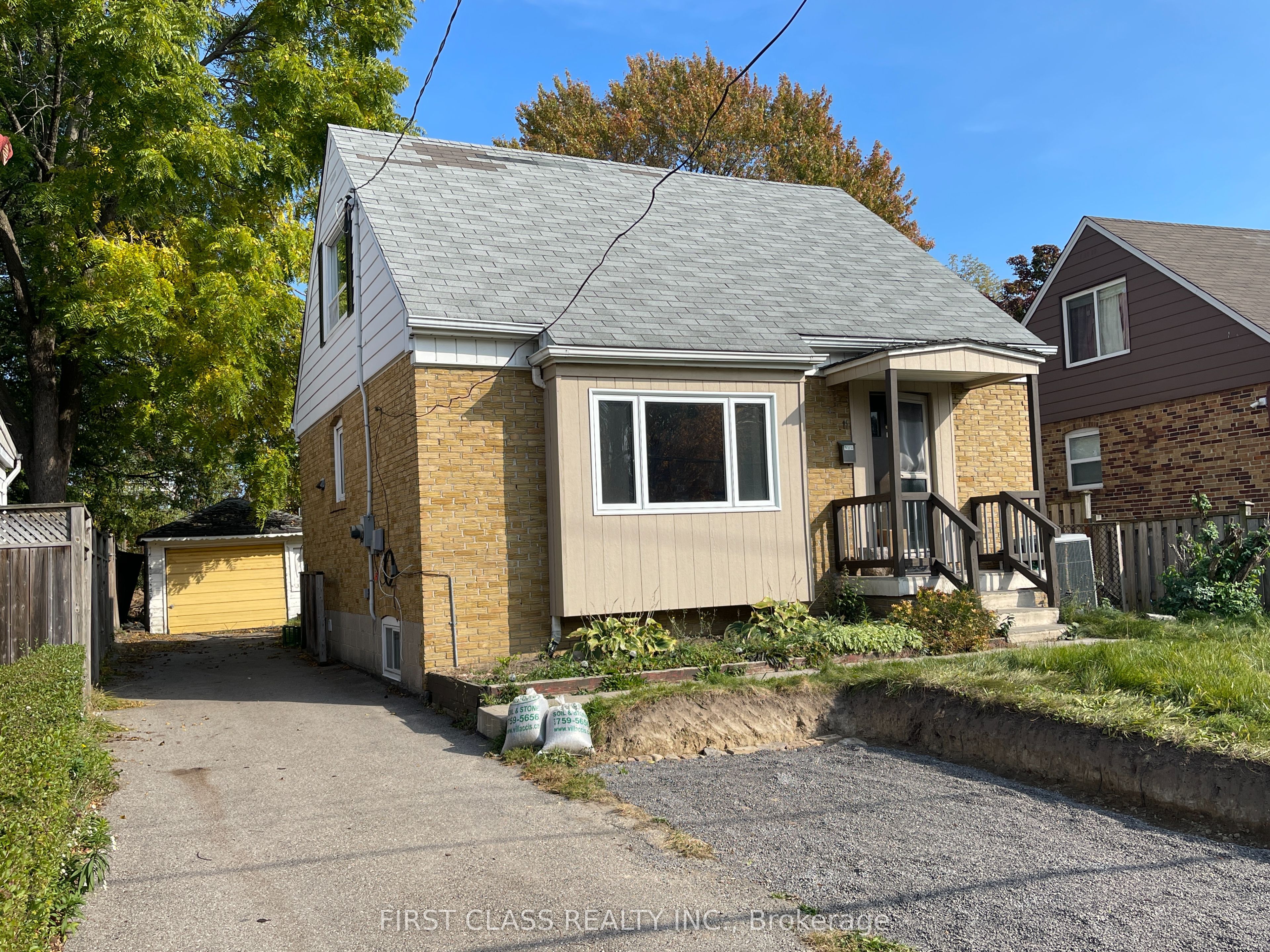 11 Ellington Drive S1, Toronto, On M1r 3x6