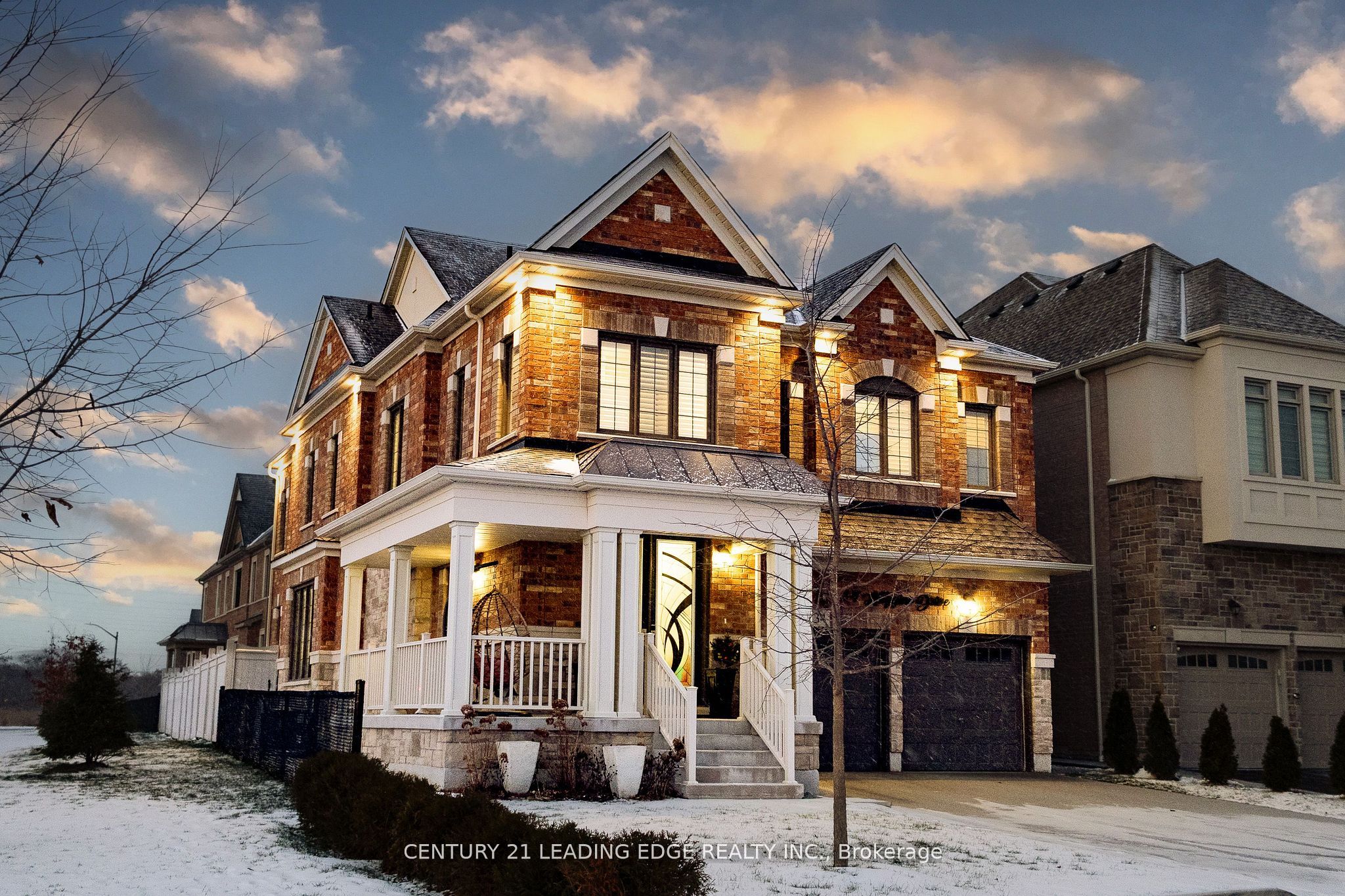 34 Huggins Drive, Whitby, On L1p 0n4