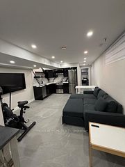 18 Wroxeter Avenue Lower, Toronto, On M4k 1j6
