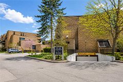 110 Ling Road 7, Toronto, On M1e 4v9
