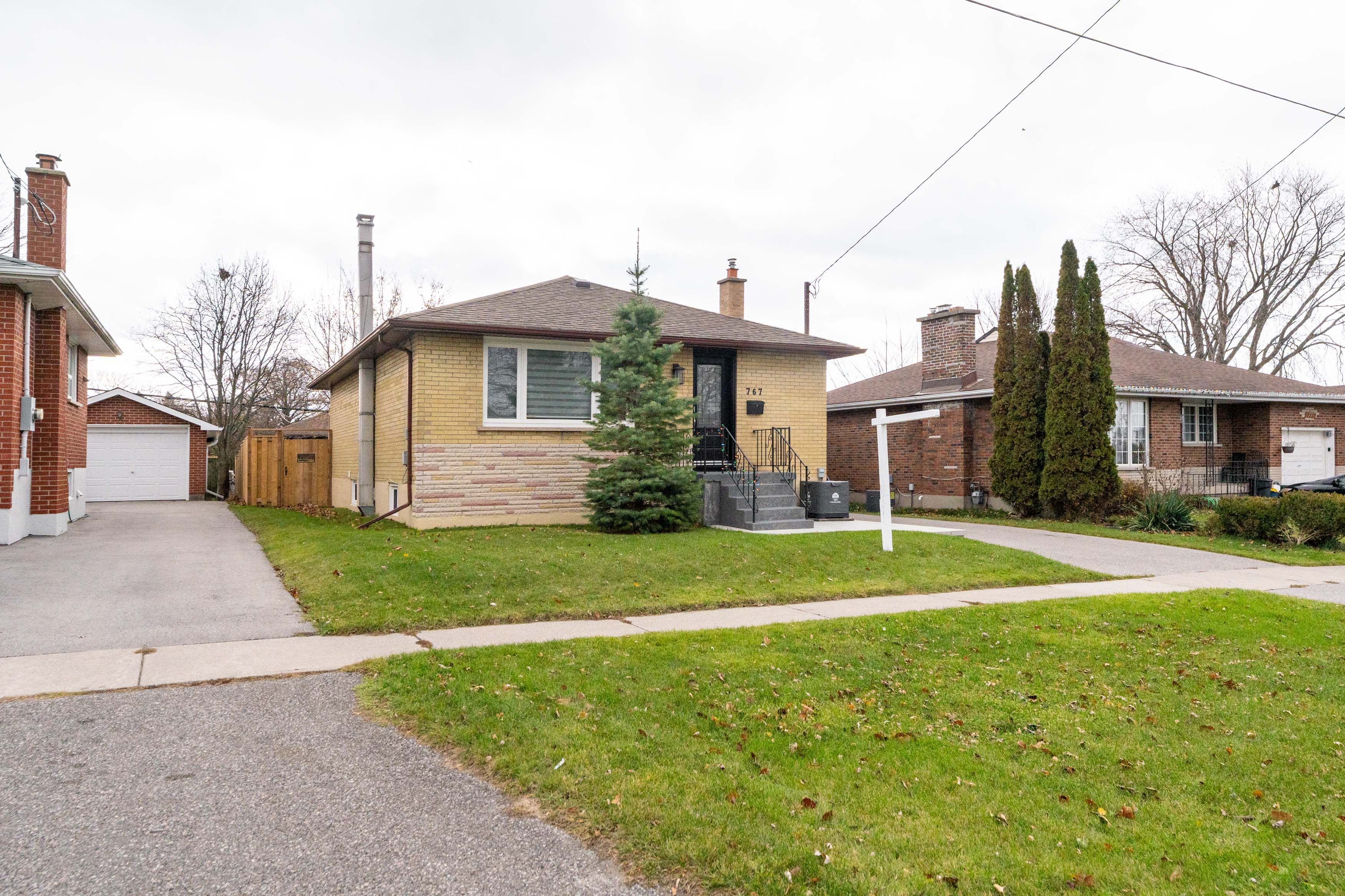 767 Phillip Murray Avenue, Oshawa, On L1j 1j2