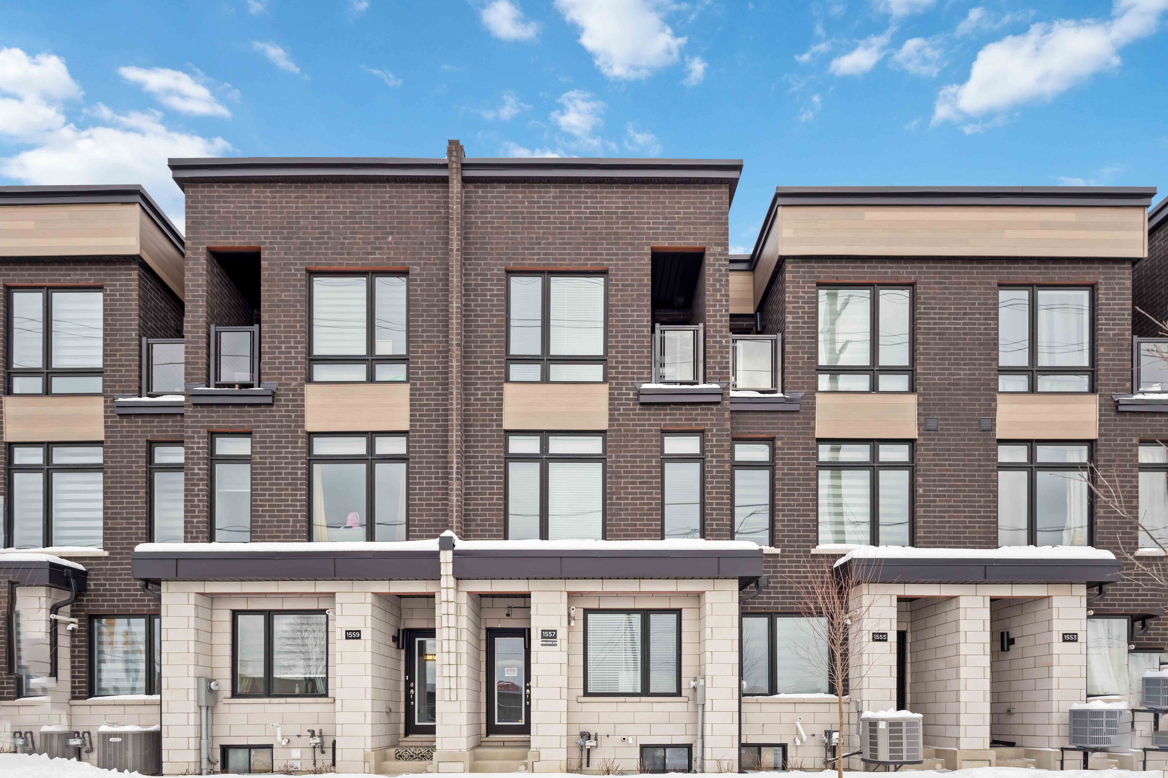1557 Midland Avenue, Toronto, On M1p 0g3