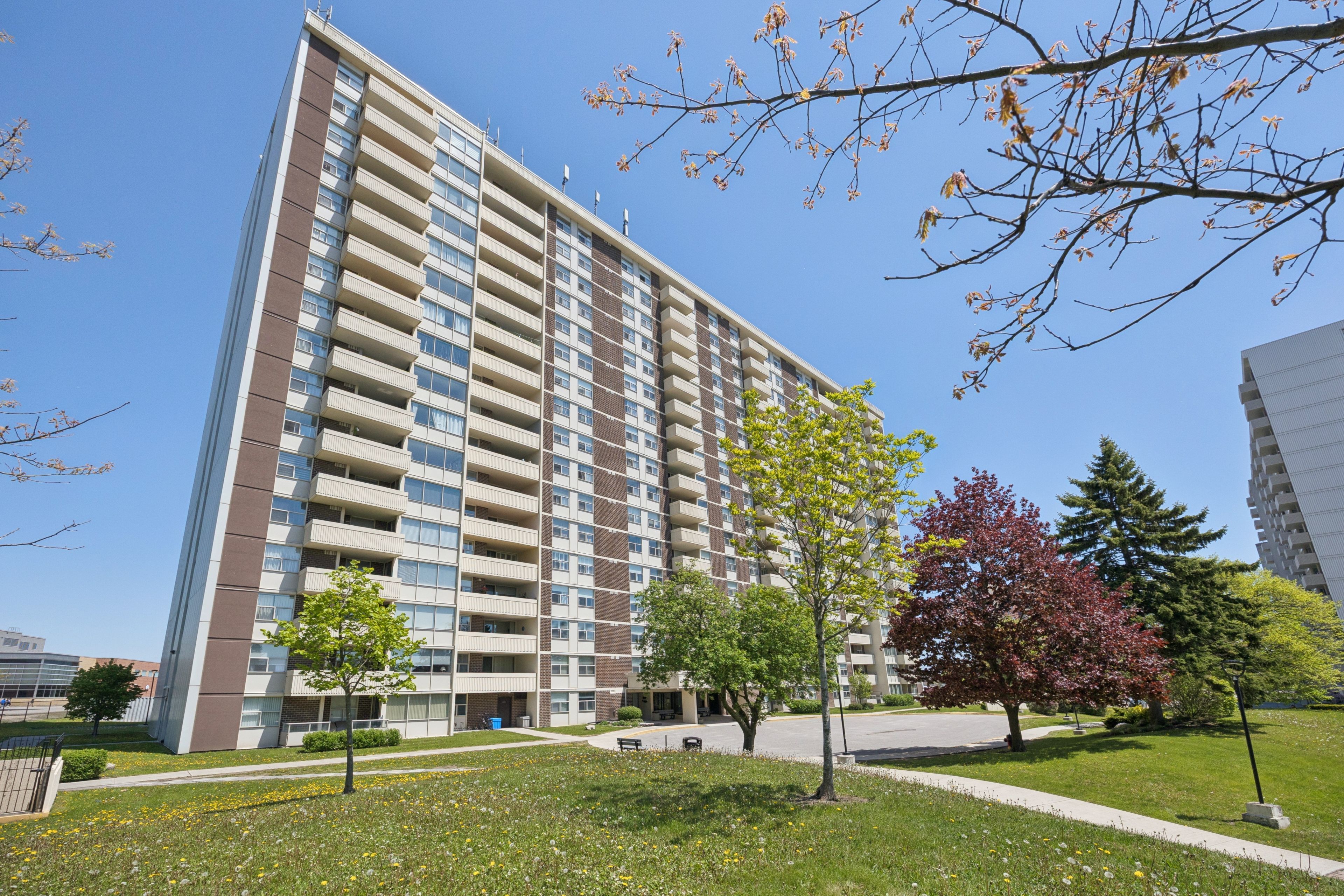 66 Falby Court Ph9, Ajax, On L1s 3l2