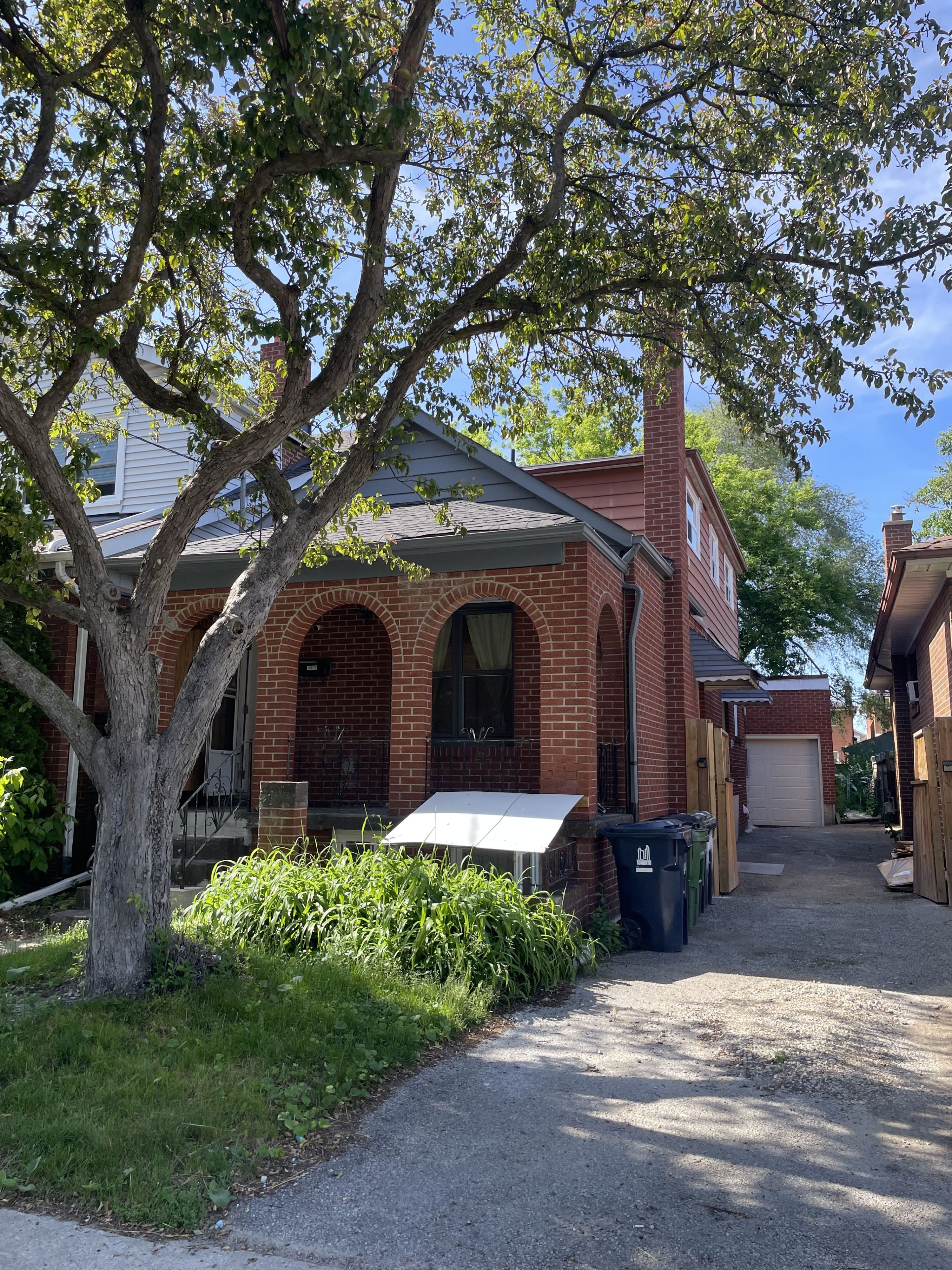48 Torrens Avenue Upper, Toronto, On M4k 2h8