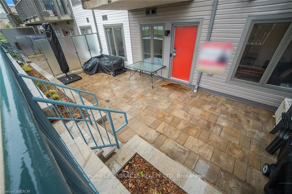 2635 William Jackson Drive 705, Pickering, On L1x 0l4