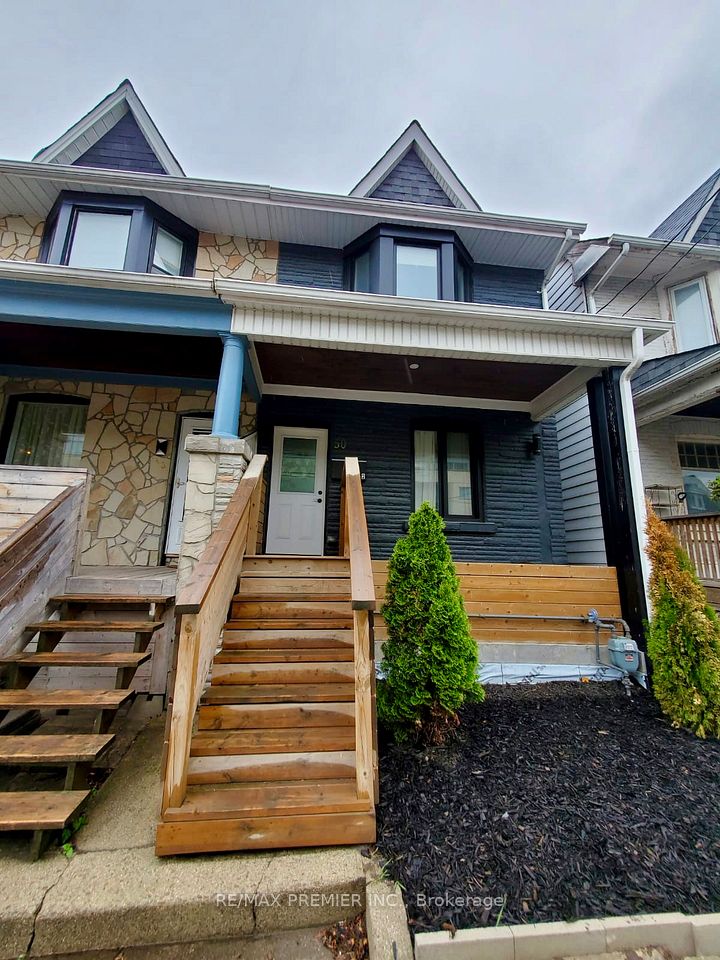 50 Pape Avenue 1, Toronto, On M4m 2v6