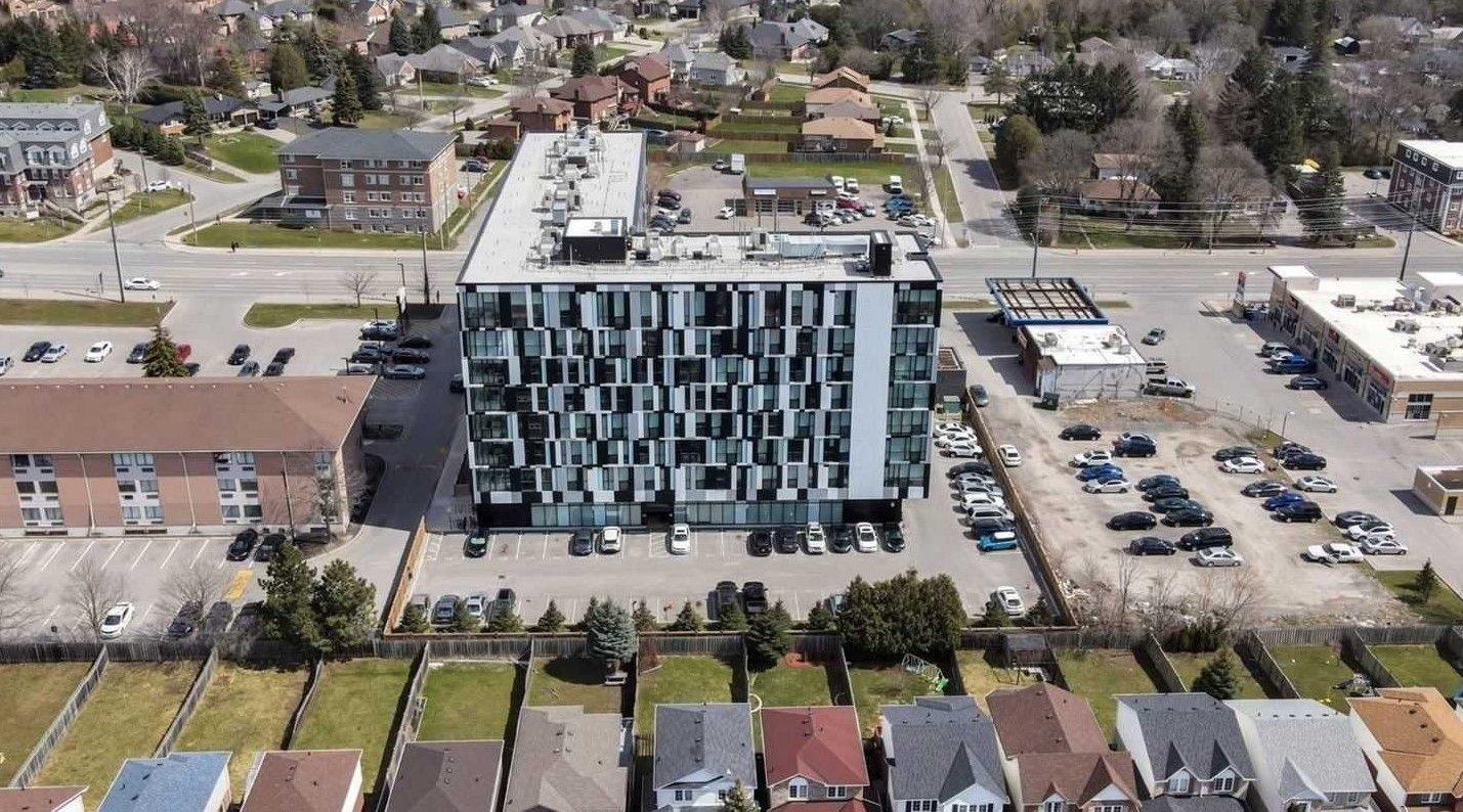 1900 Simcoe Street N 428, Oshawa, On L1g 4y3