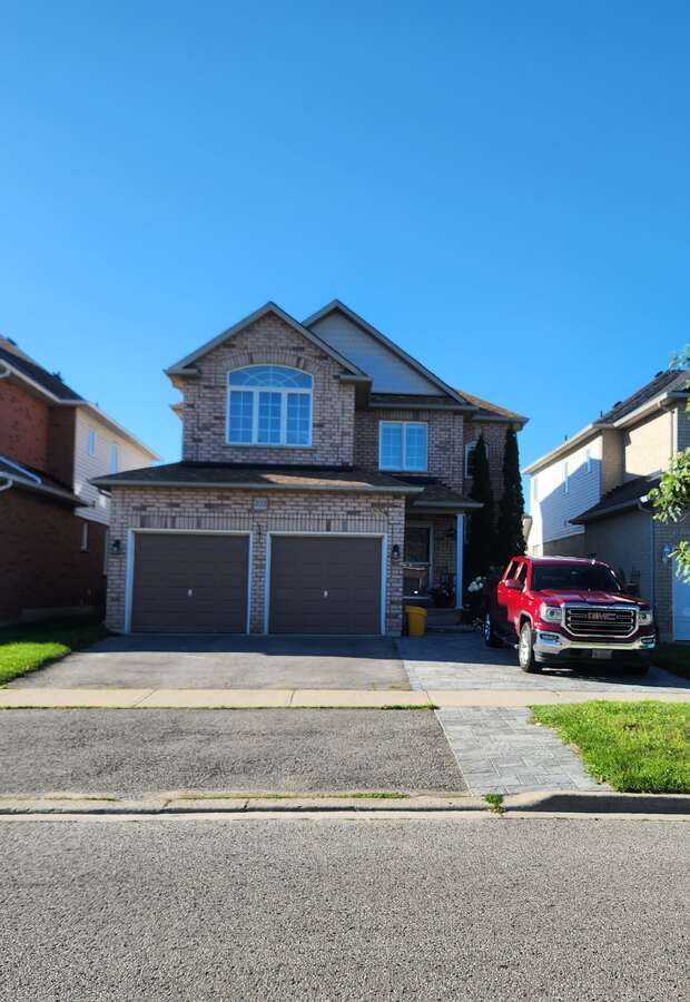 222 Sprucewood Crescent, Clarington, On L1c 5h3