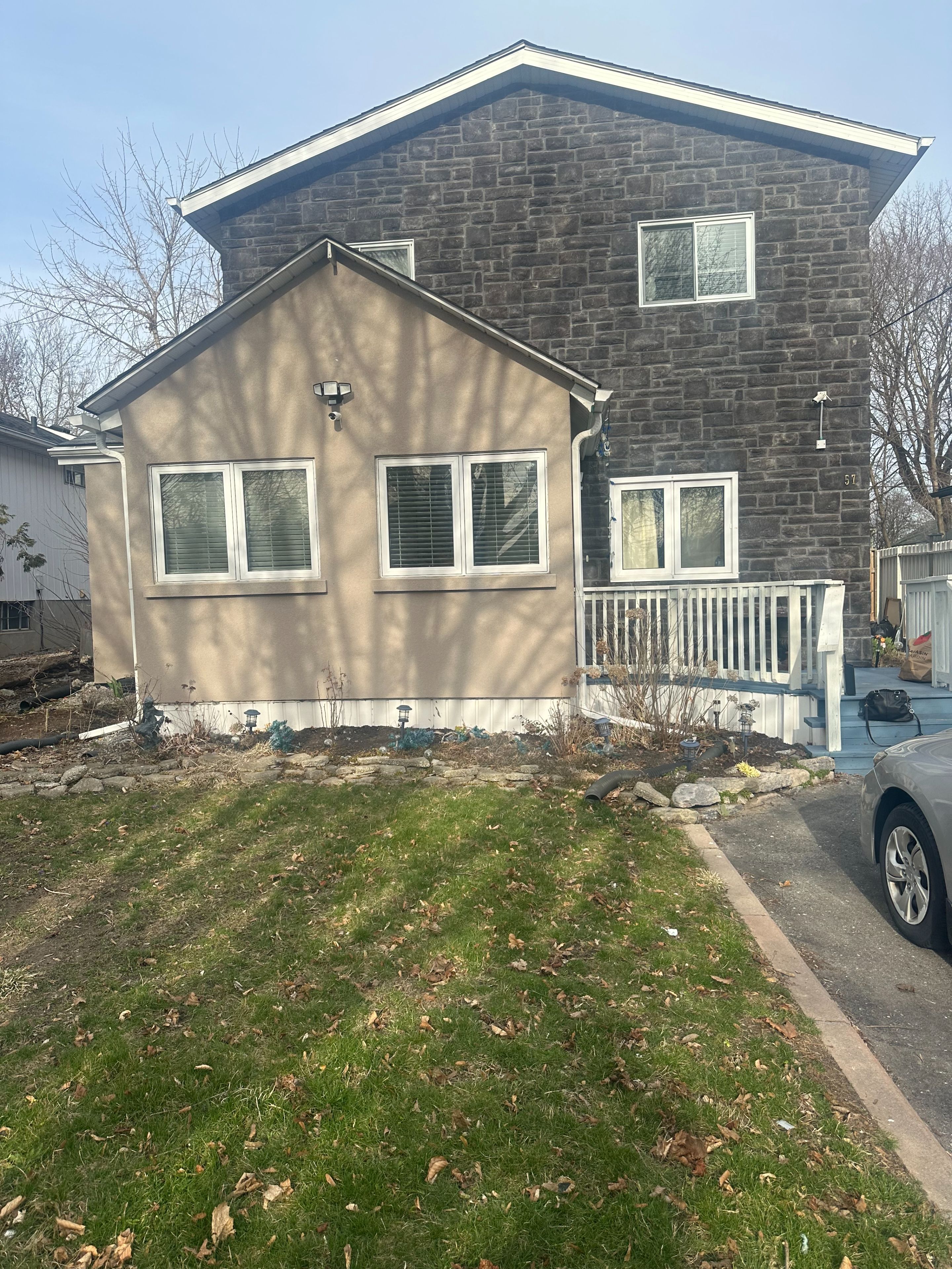 57 Fernhill Boulevard, Oshawa, On L1j 5j1