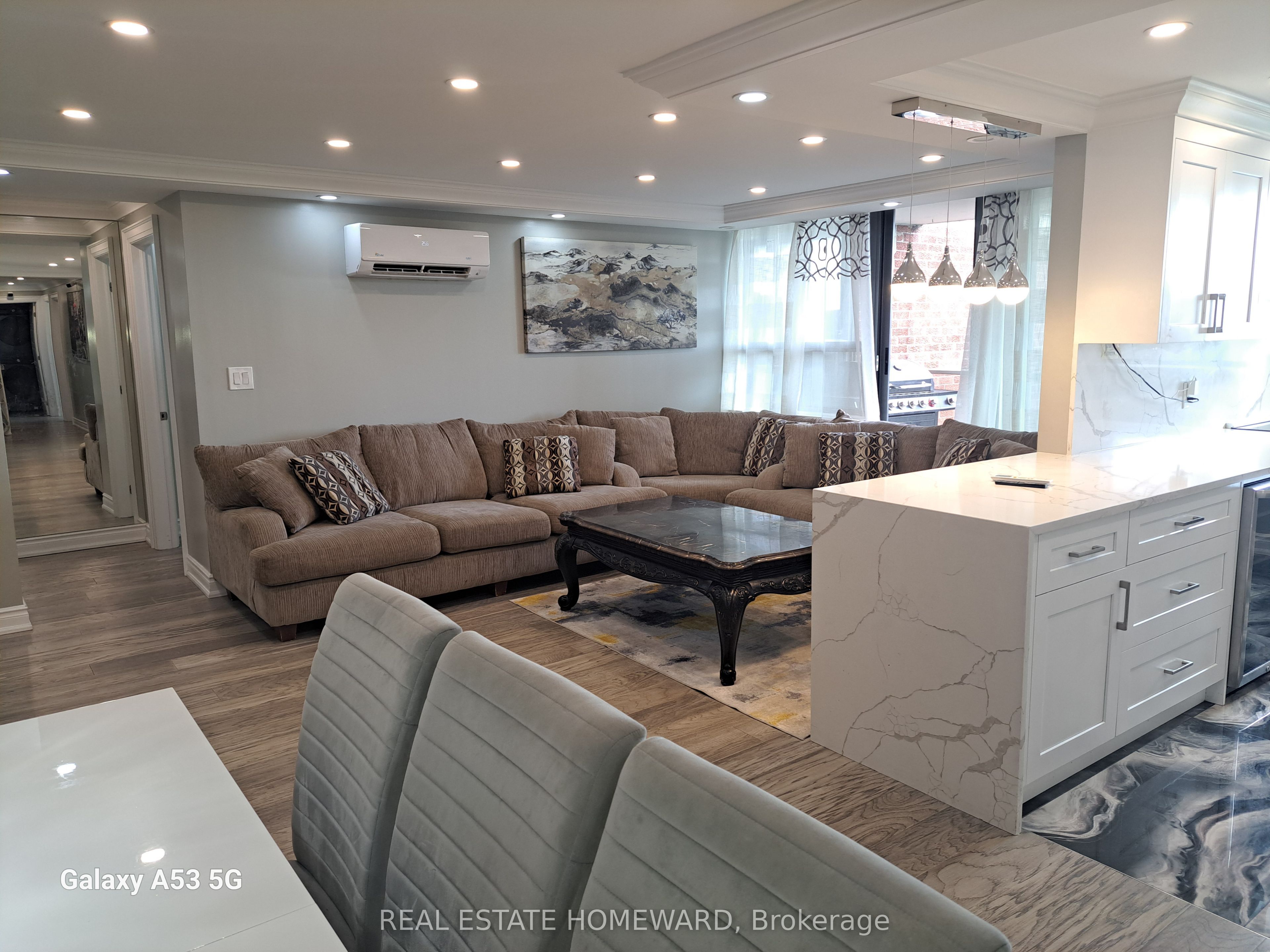 100 Wingarden Court 1810, Toronto, On M1b 2p4