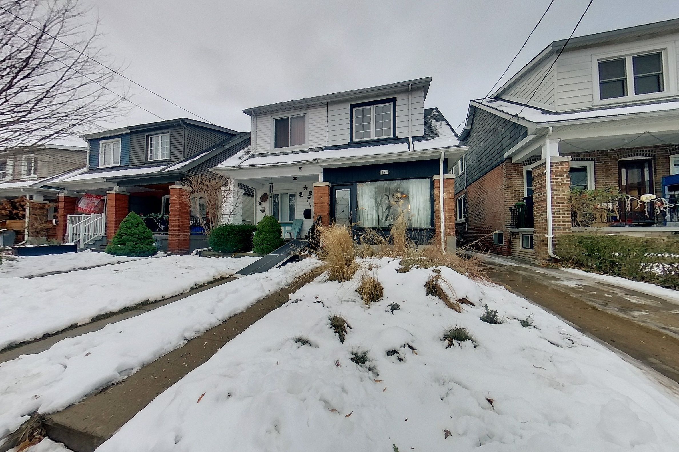 173 Milverton Boulevard, Toronto, On M4j 1v2