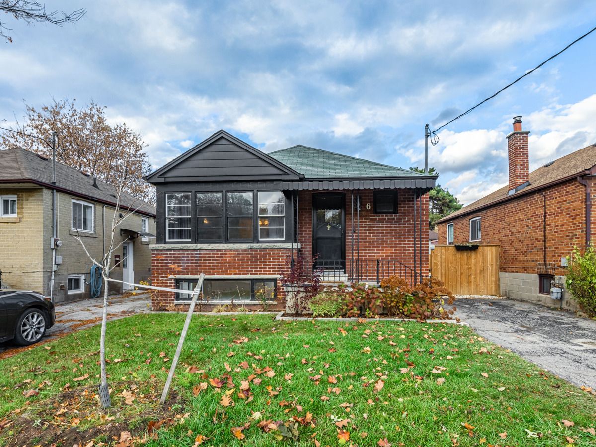 6 Barrett Road, Toronto, On M4b 1v9