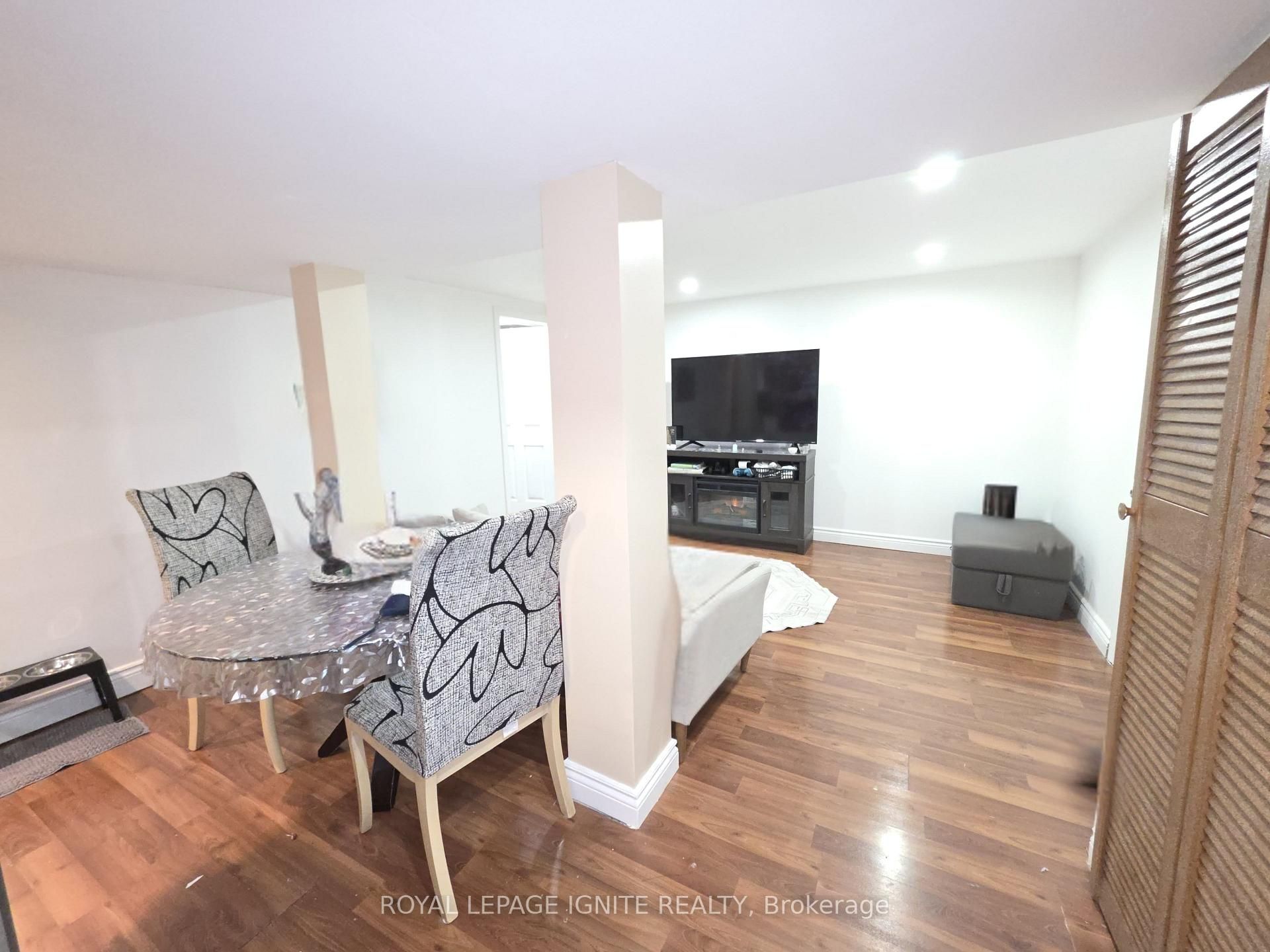 54 Harley Drive Bsmt, Ajax, On L1s 5x4