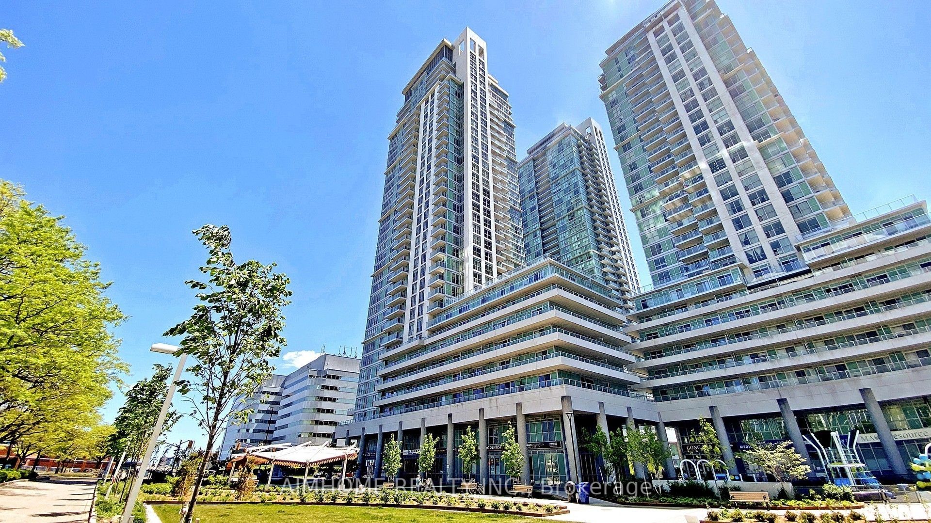 70 Town Centre Court 2602, Toronto, On M1p 4y7