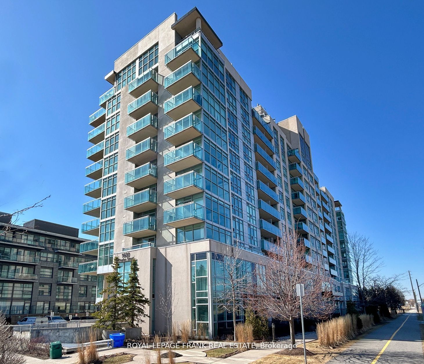 1600 Charles Street 101, Whitby, On L1n 0g4