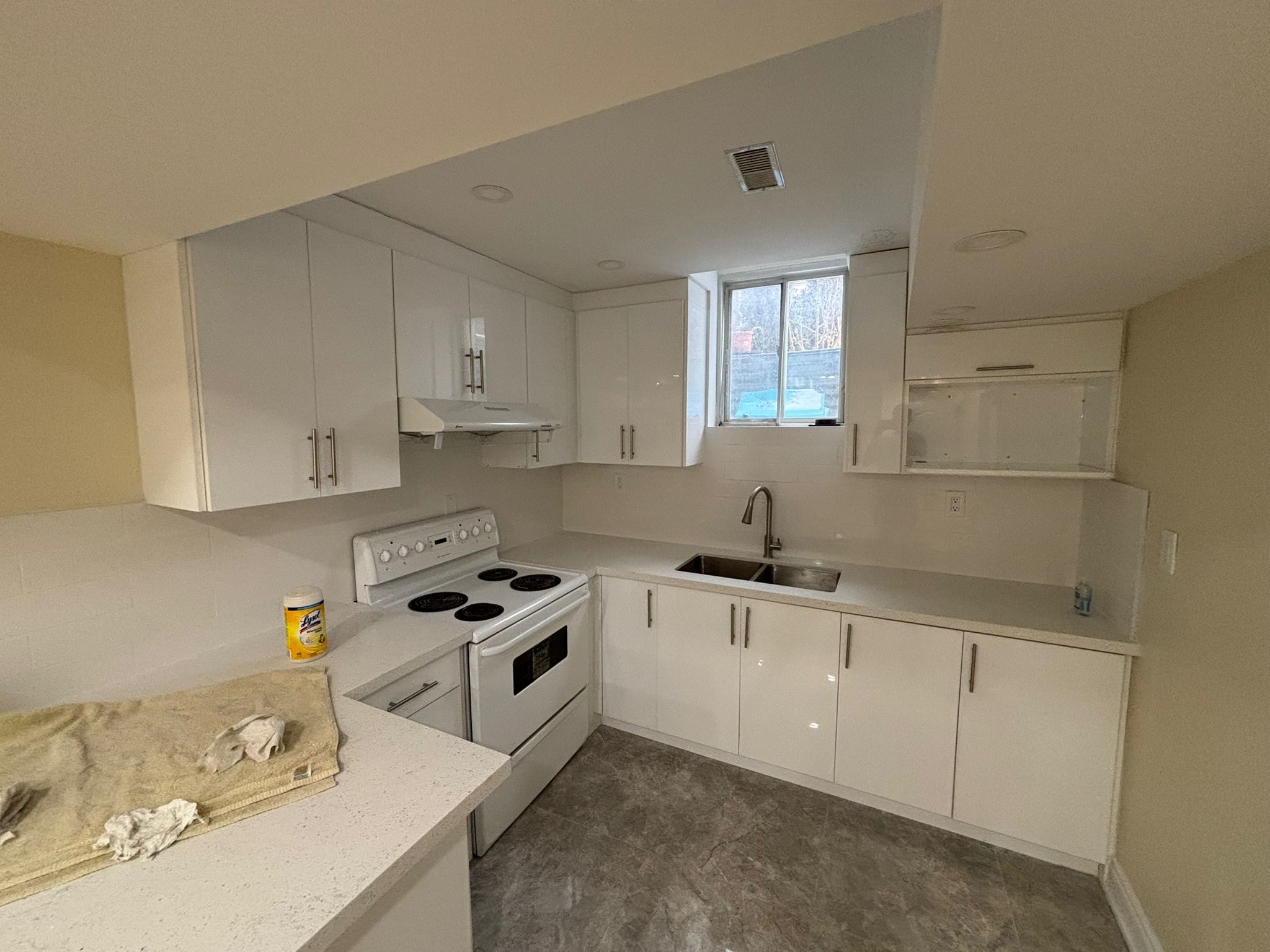 236 Mclevin Avenue Bsmt, Toronto, On M1b 6c3