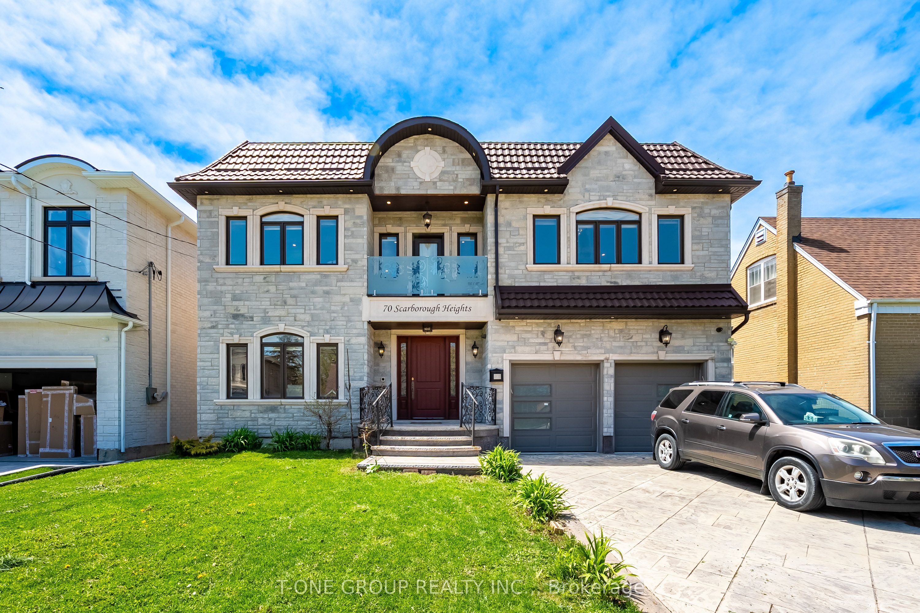 70 Scarborough Heights Boulevard, Toronto, On M1m 2v4