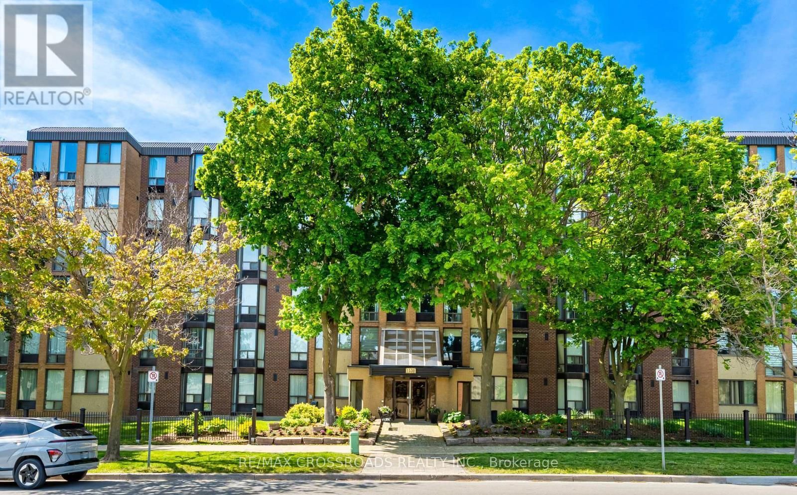 1530 Pickering Parkway 206, Pickering, On L1v 3v8