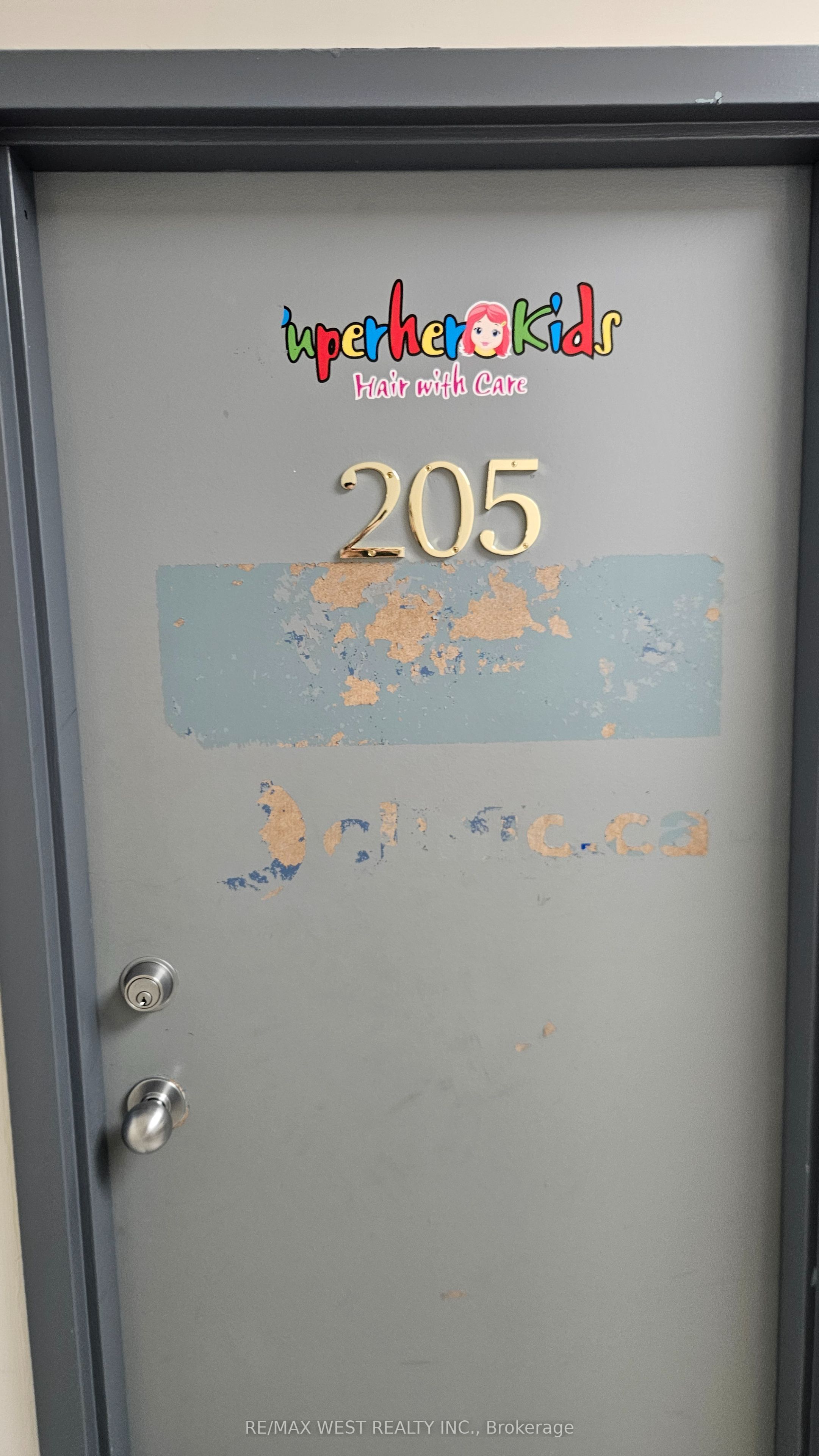 174 Harwood Avenue 205, Ajax, On L1s 2h6