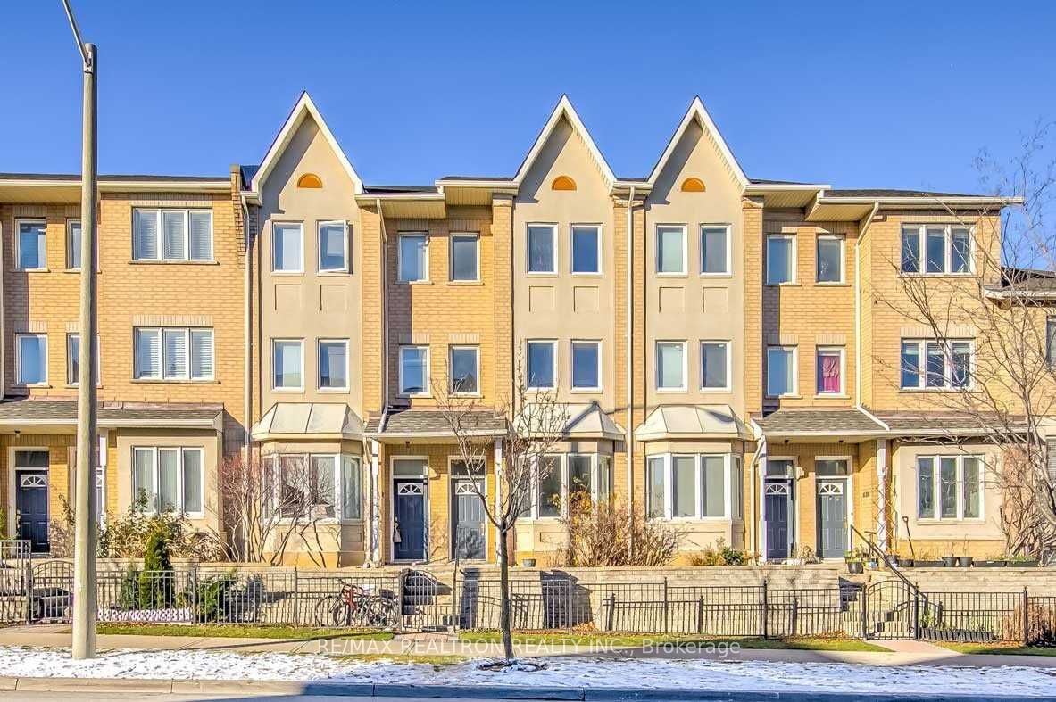 28 Rosebank Drive 612, Toronto, On M1b 5z1