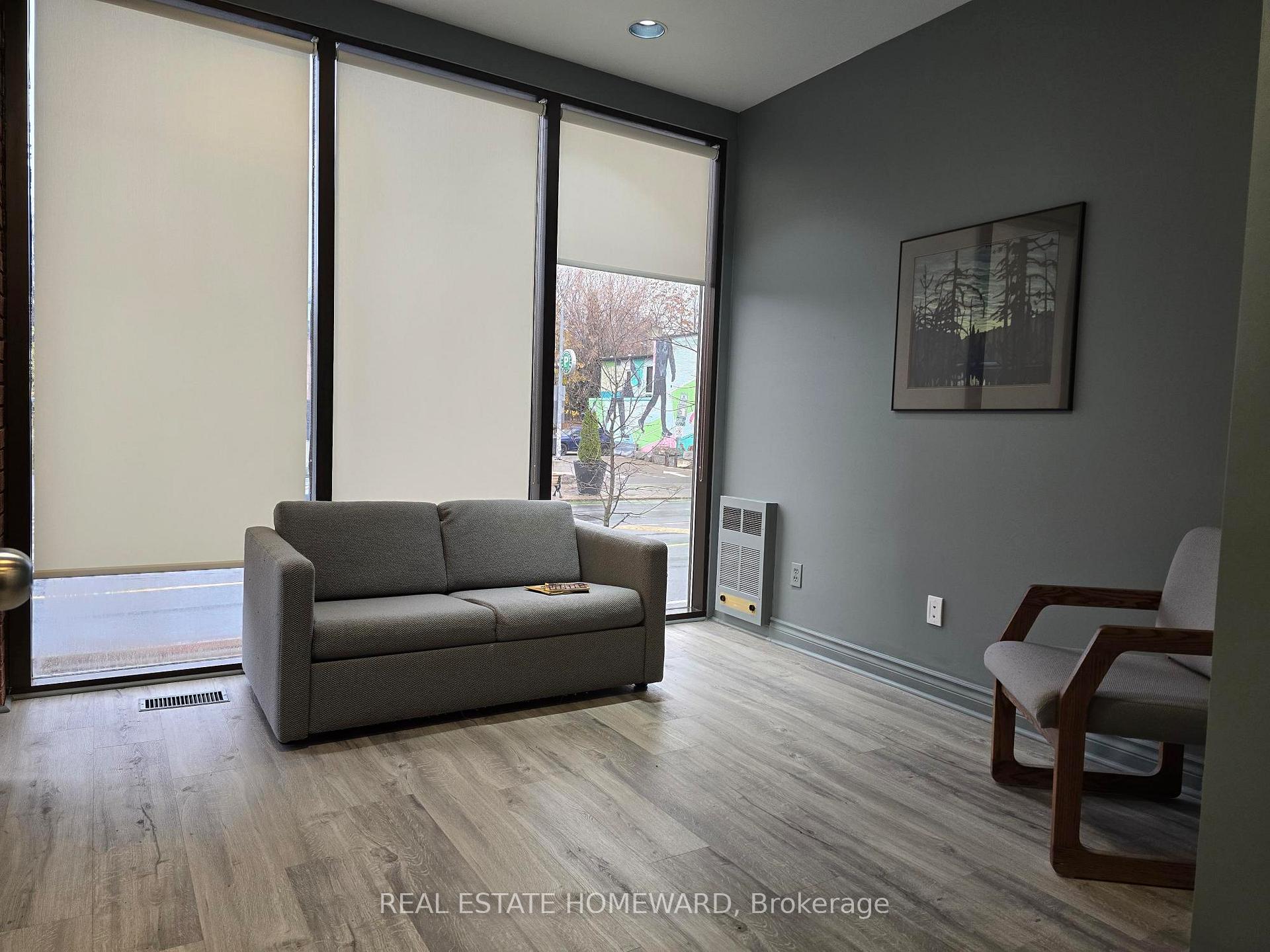 253 Danforth Avenue 101, Toronto, On M4k 1n2