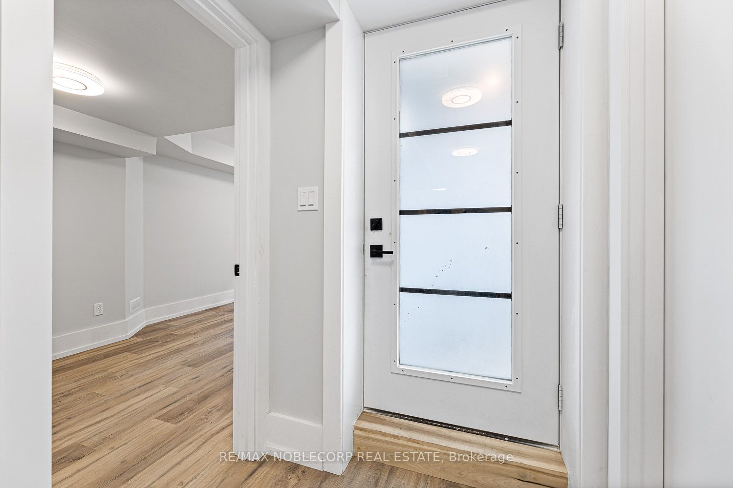 108 Enderby Road 2, Toronto, On M4e 2s5