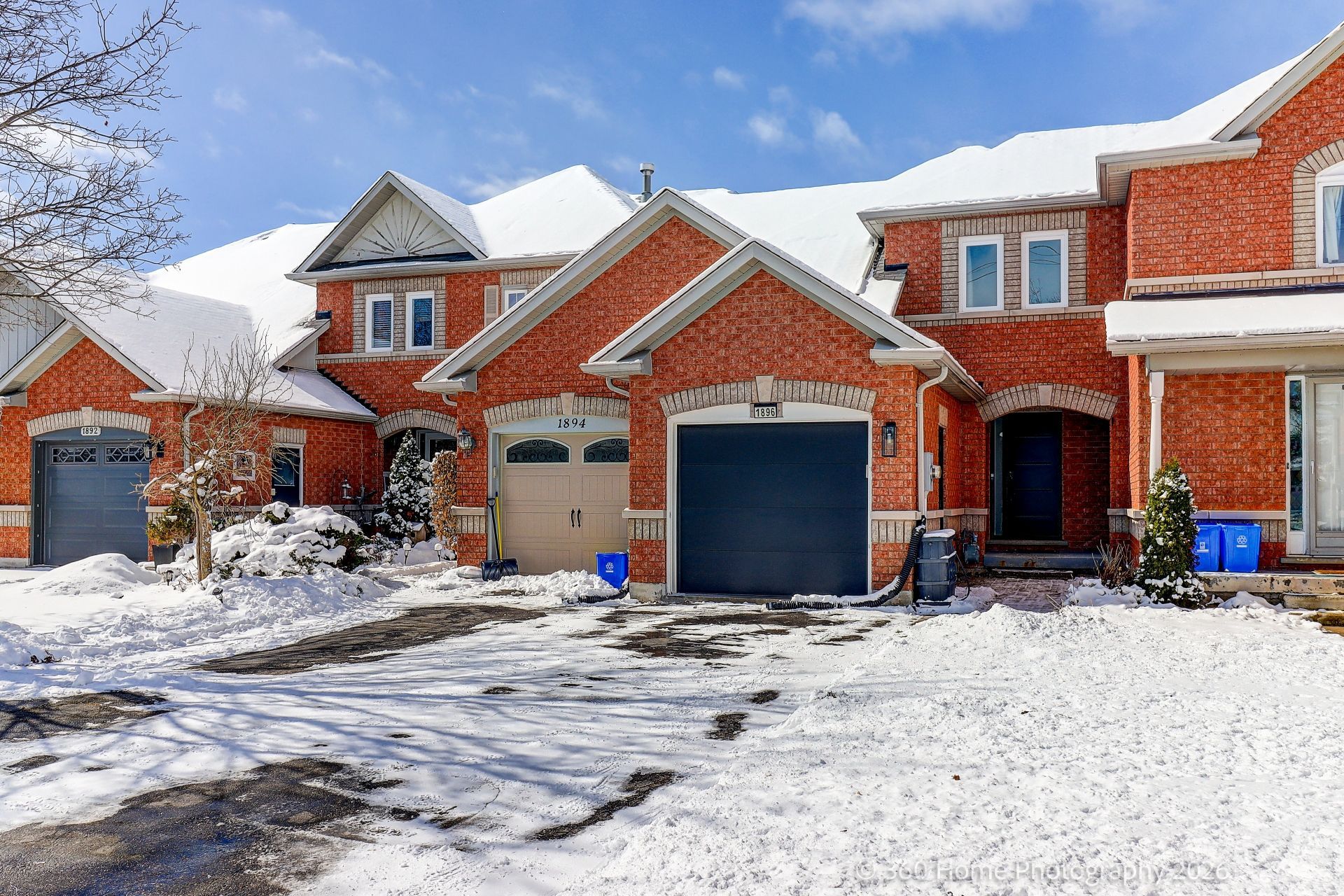 1896 Woodgate Court, Oshawa, On L1g 7z2