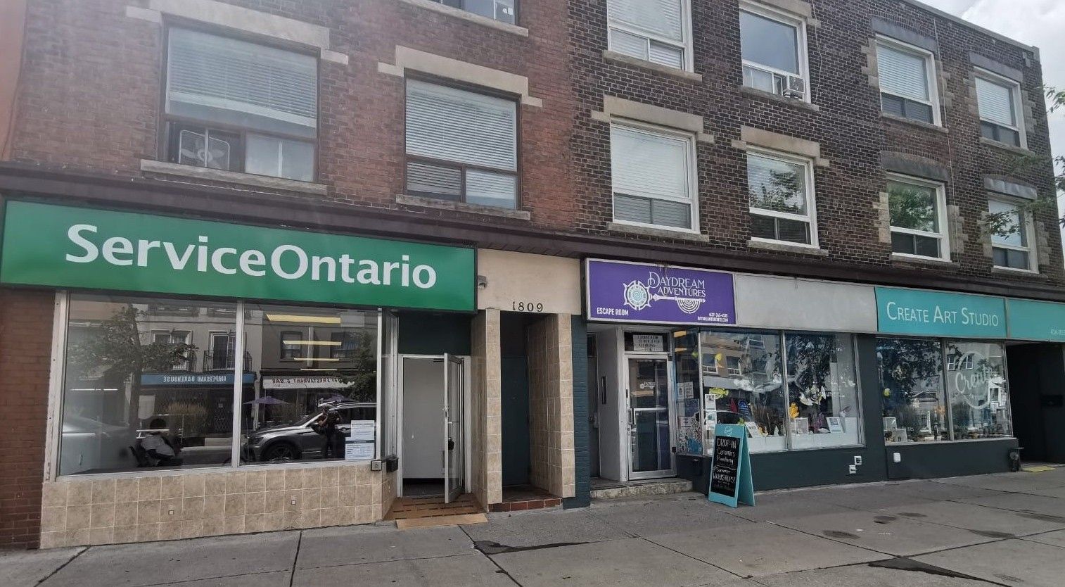 1811 Danforth Avenue, Toronto, On M4c 1j2