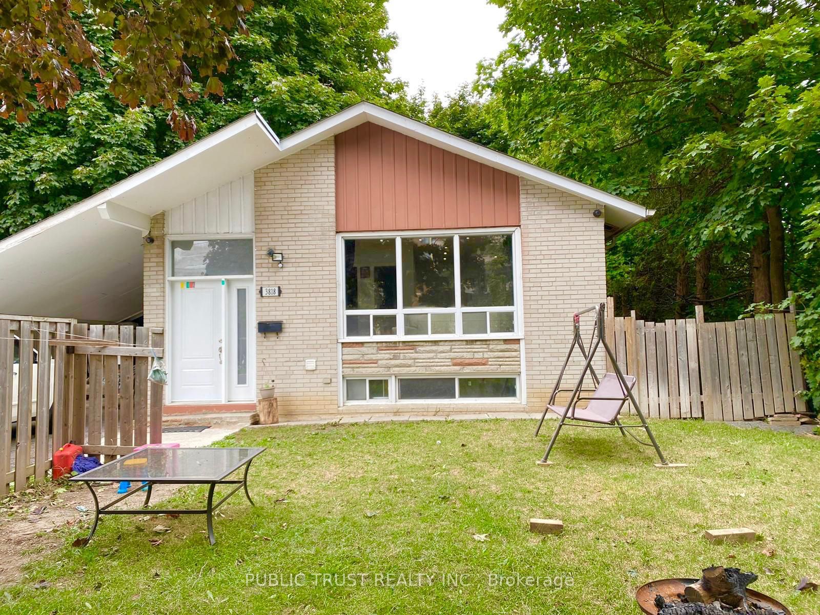 3818 Lawrence Avenue E, Toronto, On M1g 1r6
