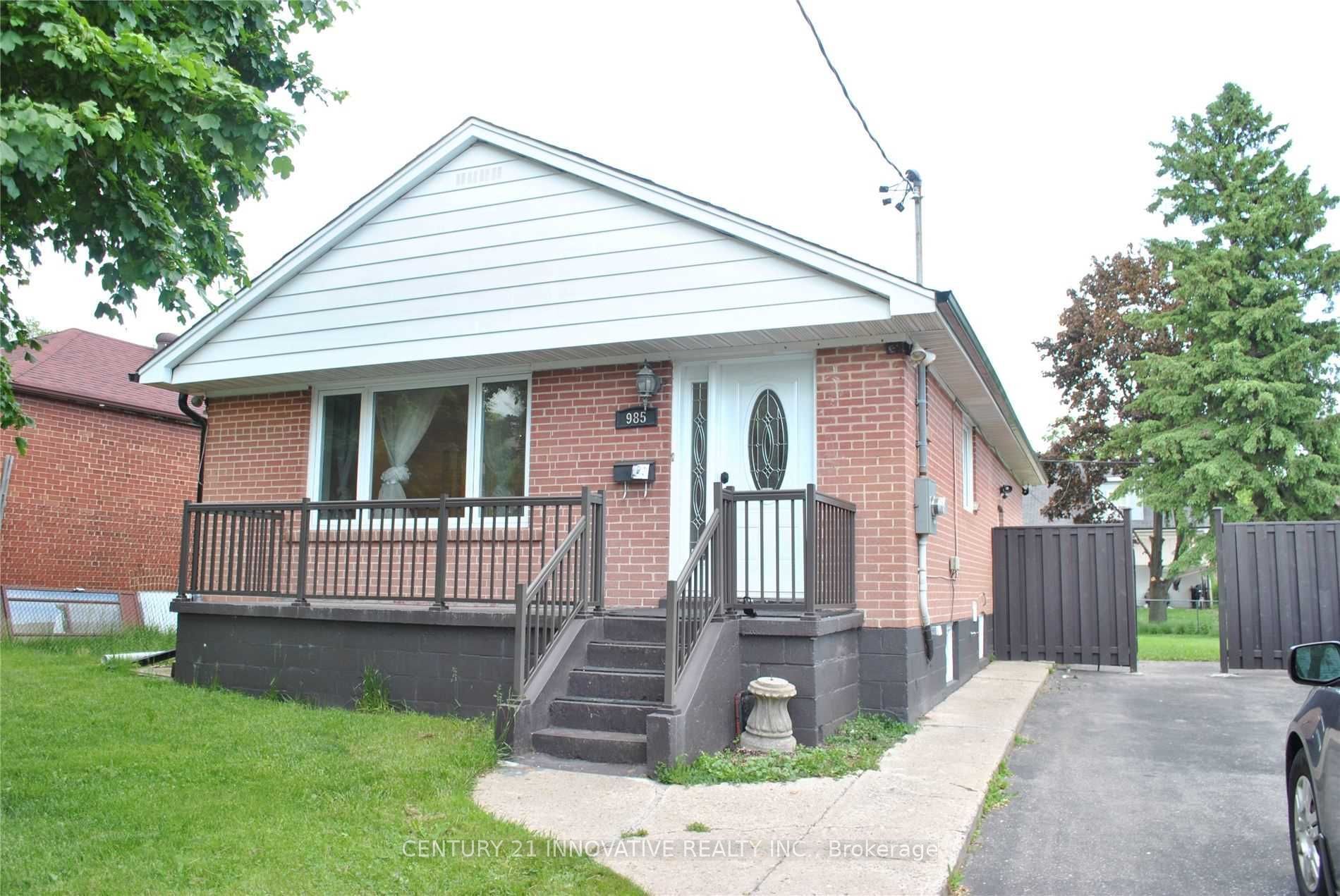 985 Victoria Park Avenue Bsmt Studio Space, Toronto, On M4b 2j4