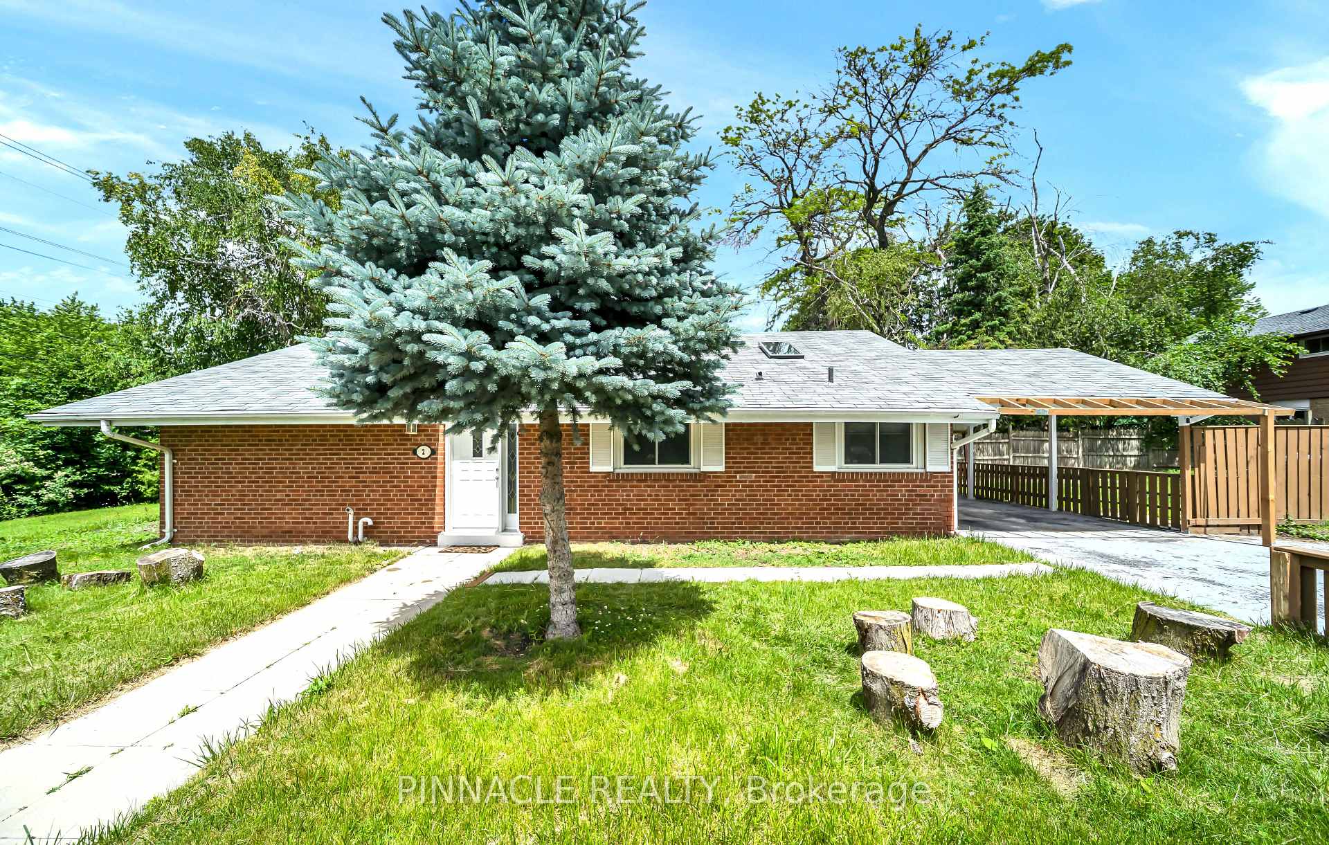 2 Ladysbridge Drive, Toronto, On M1g 3h6
