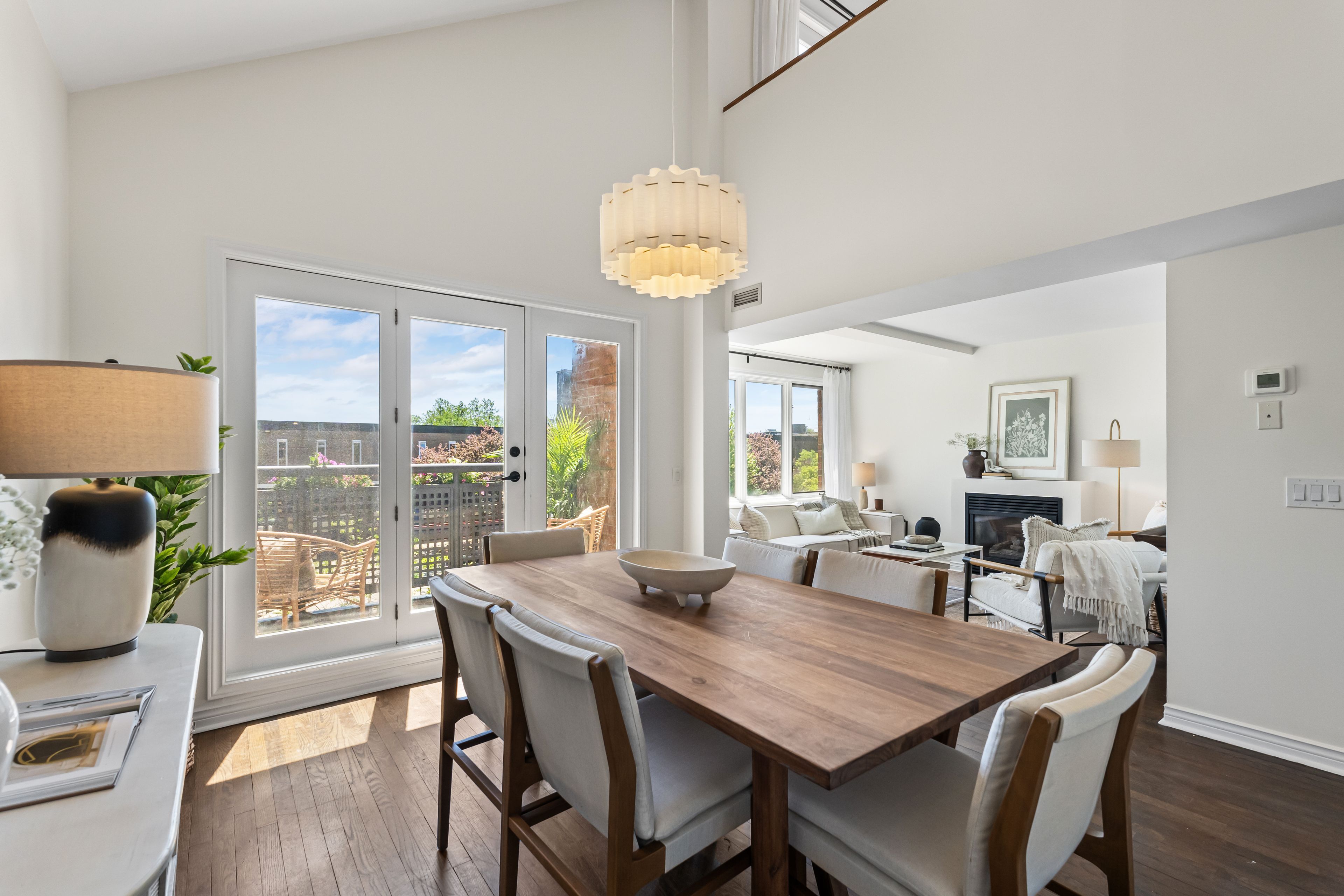 1941 Queen Street E 305, Toronto, On M4l 1h7