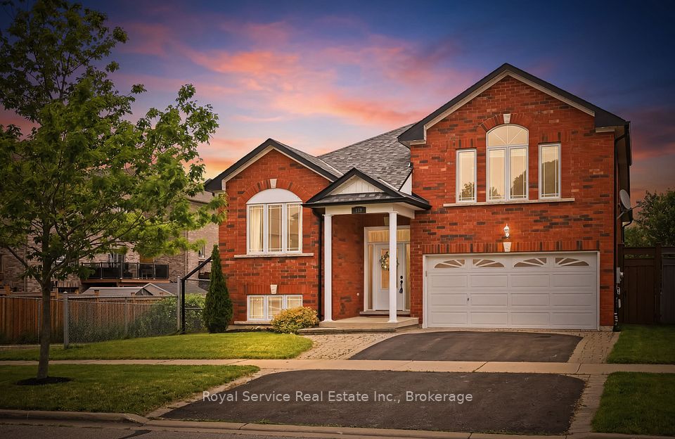 179 Fenning Drive, Clarington, On L1e 3k2