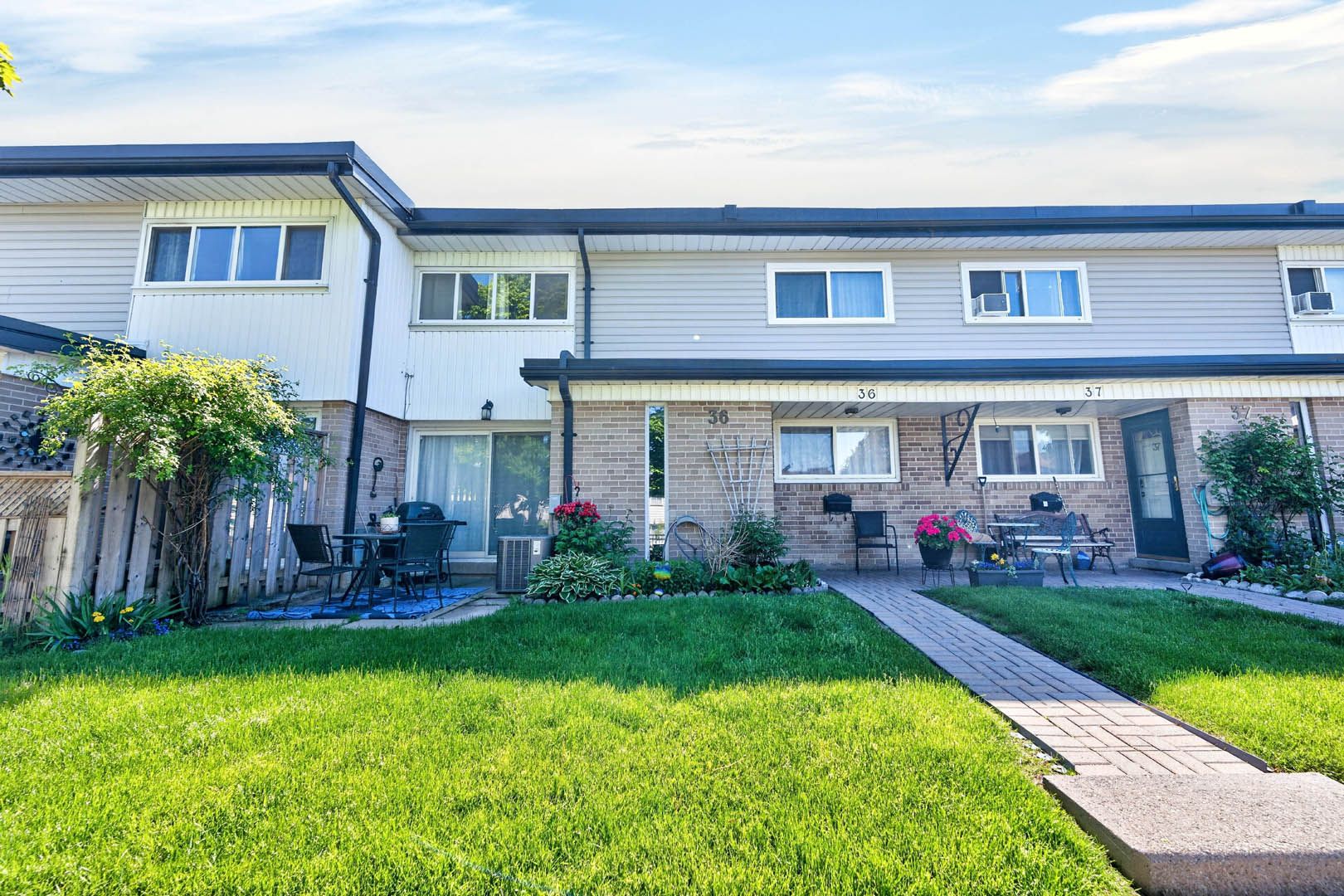 925 Bayly Street 36, Pickering, On L1w 1l4