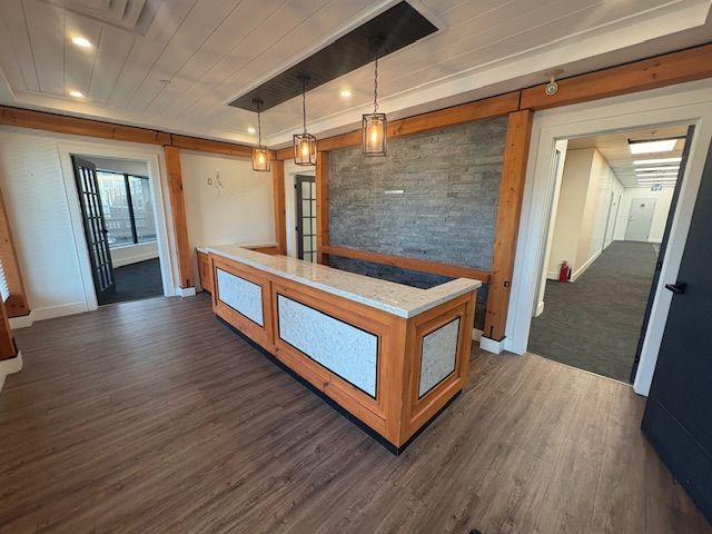 701 Rossland Road E 202, Whitby, On L1n 8y9
