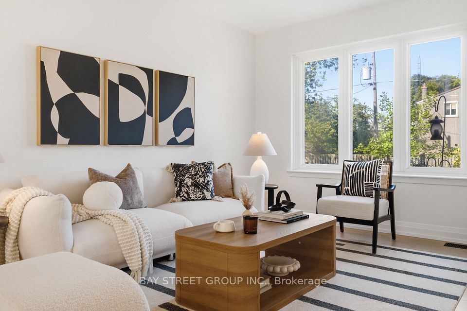 115 Bergen Road, Toronto, On M1p 1s3