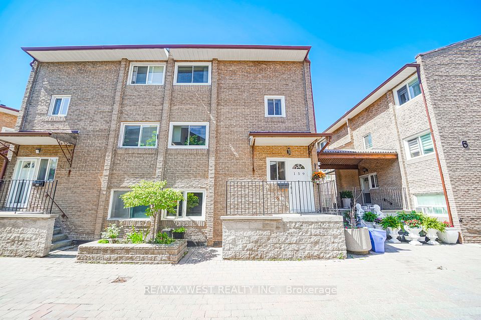 50 Scarborough Golf Club Road 159, Toronto, On M1m 3t5