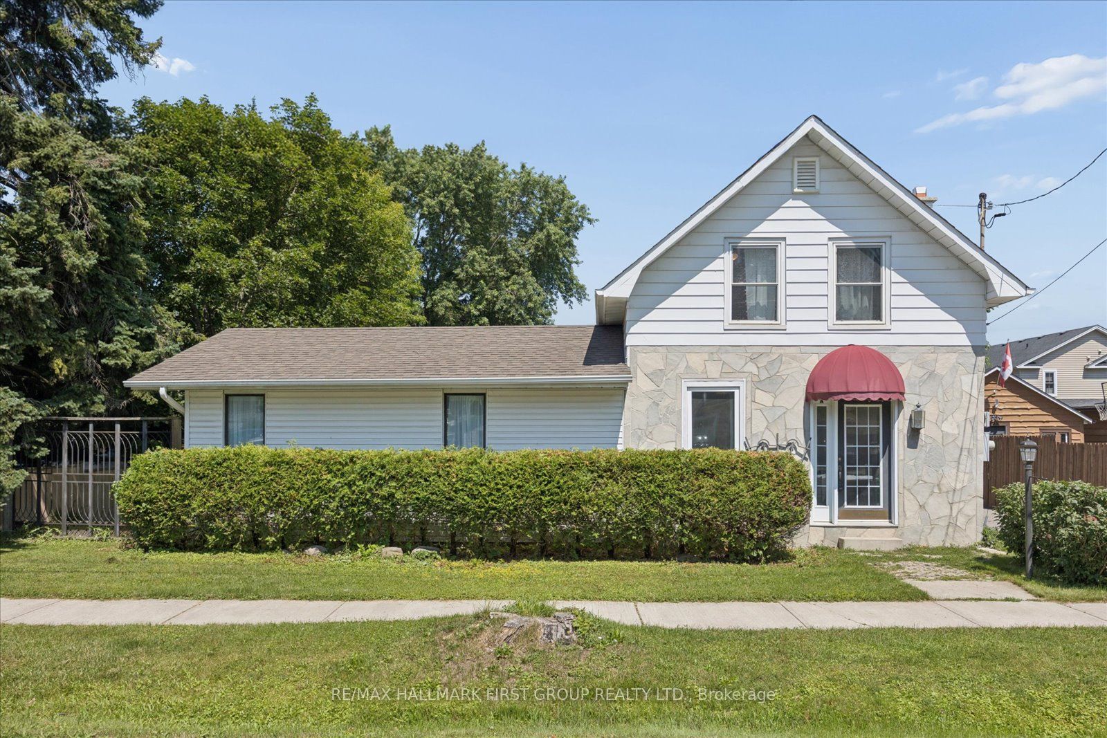 211 Casimir Street Main, Scugog, On L9l 1b7