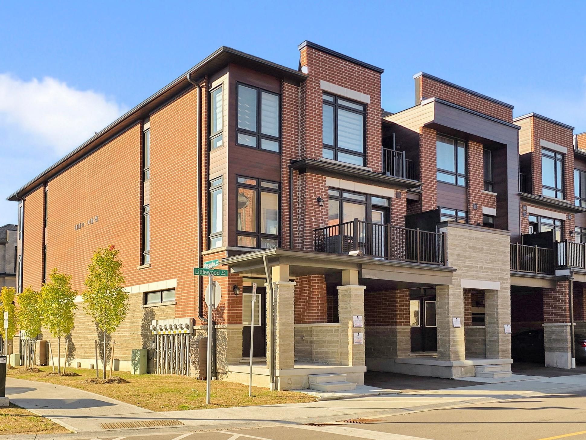 513 Littlewood Lane, Ajax, On L1s 0h1