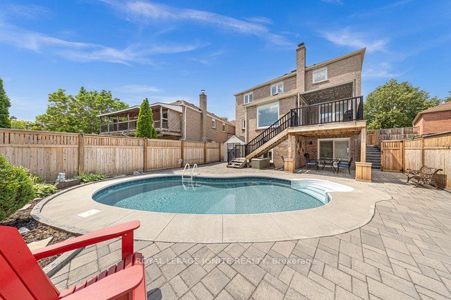 1003 Maury Crescent, Pickering, On L1x 1p6
