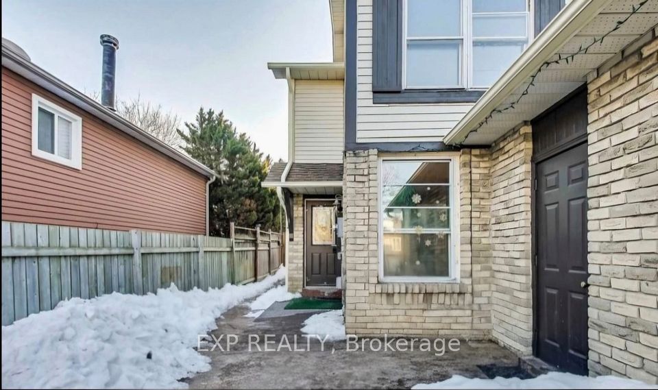 1266 Northmount Street, Oshawa, On L1g 7m8