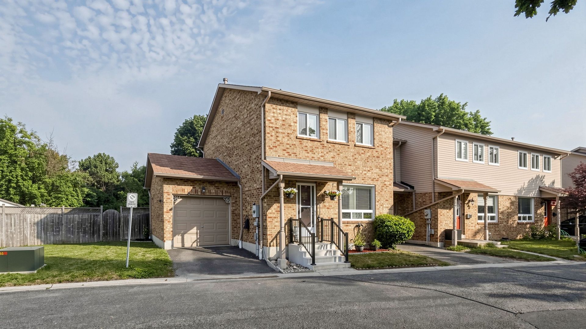 1640 Nichol Avenue 4, Whitby, On L1n 8p5