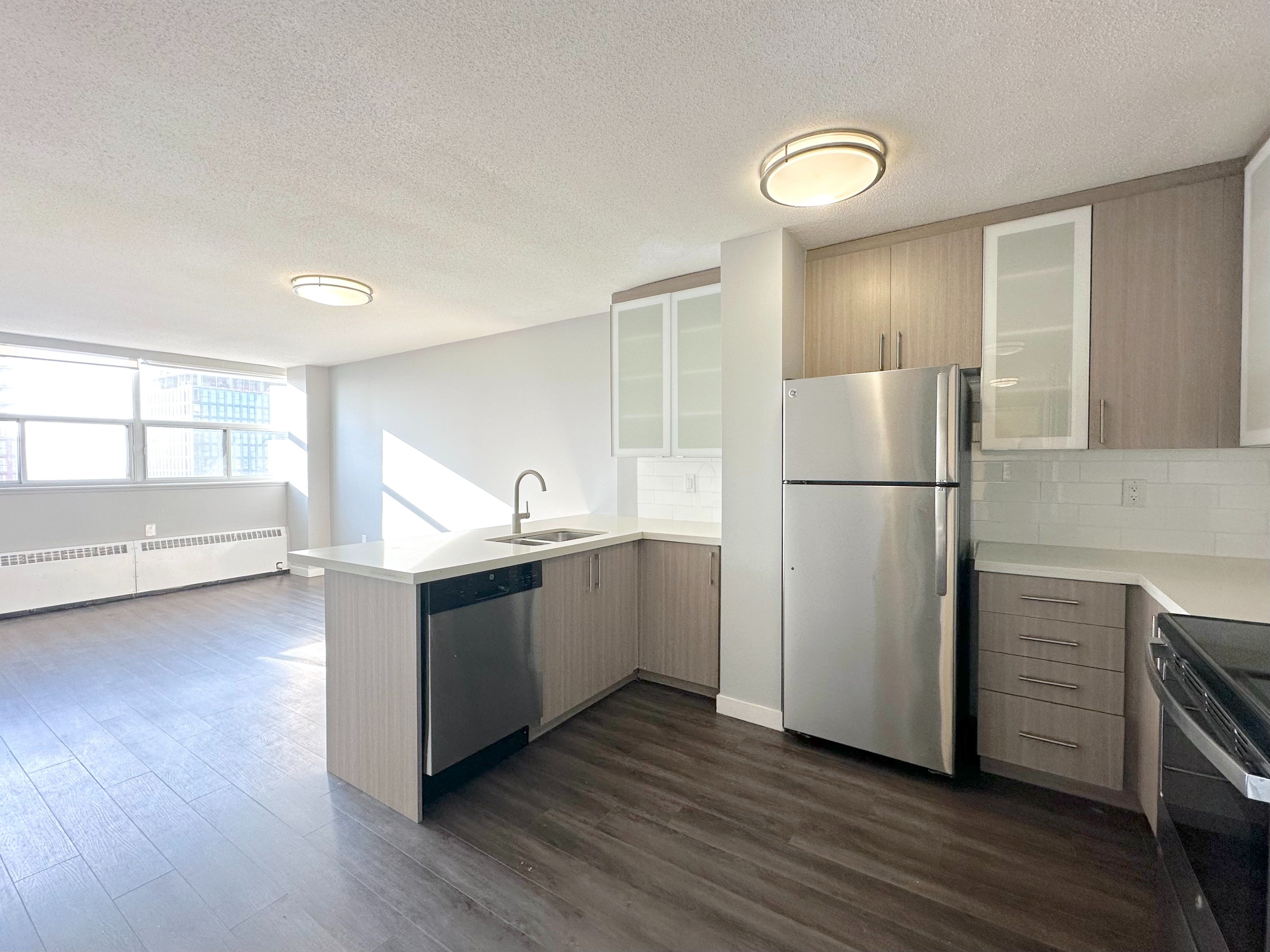 255 Main Street 211, Toronto, On M4c 4x2