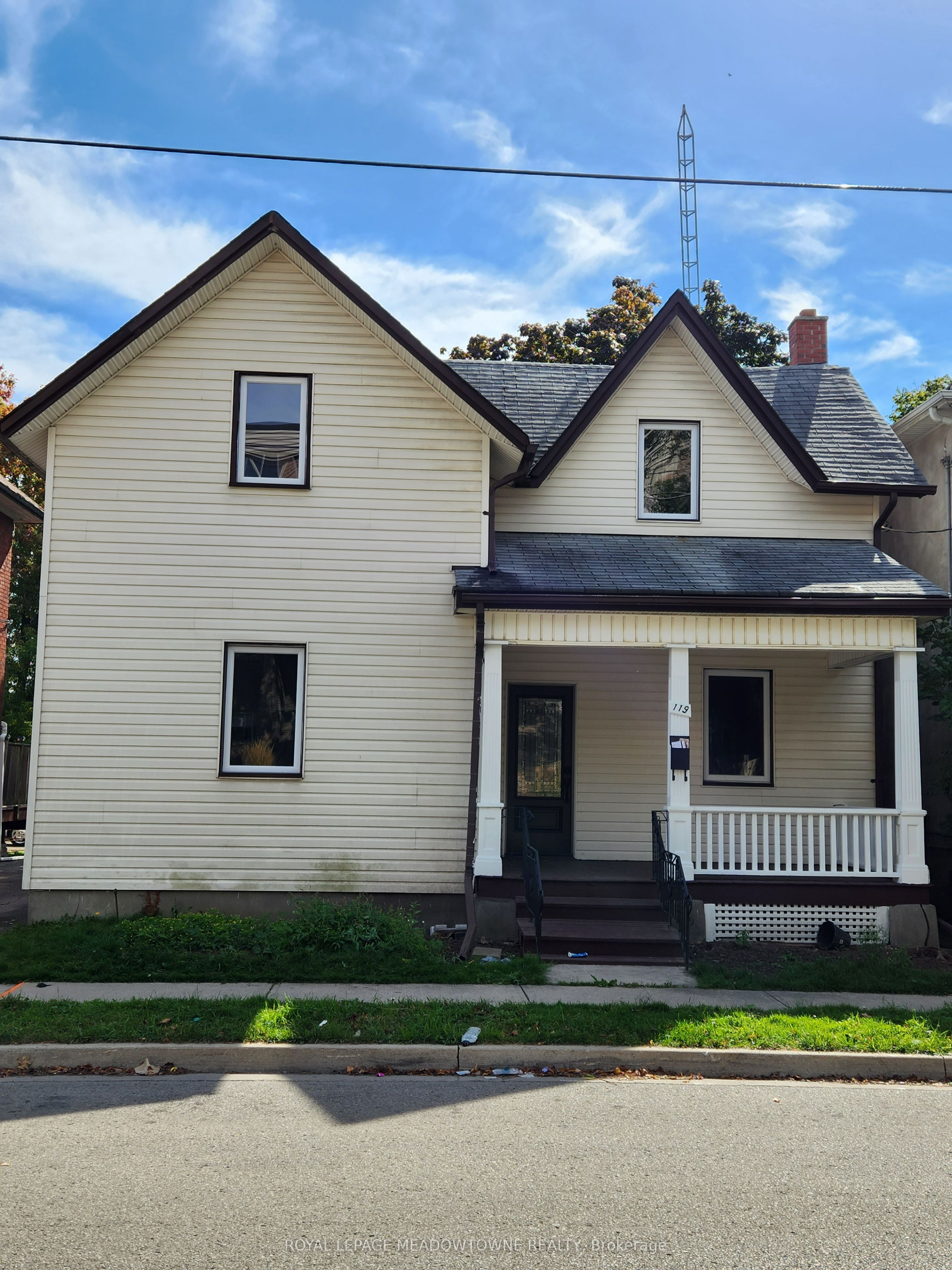 119 Colborne Street E, Oshawa, On L1g 1m3
