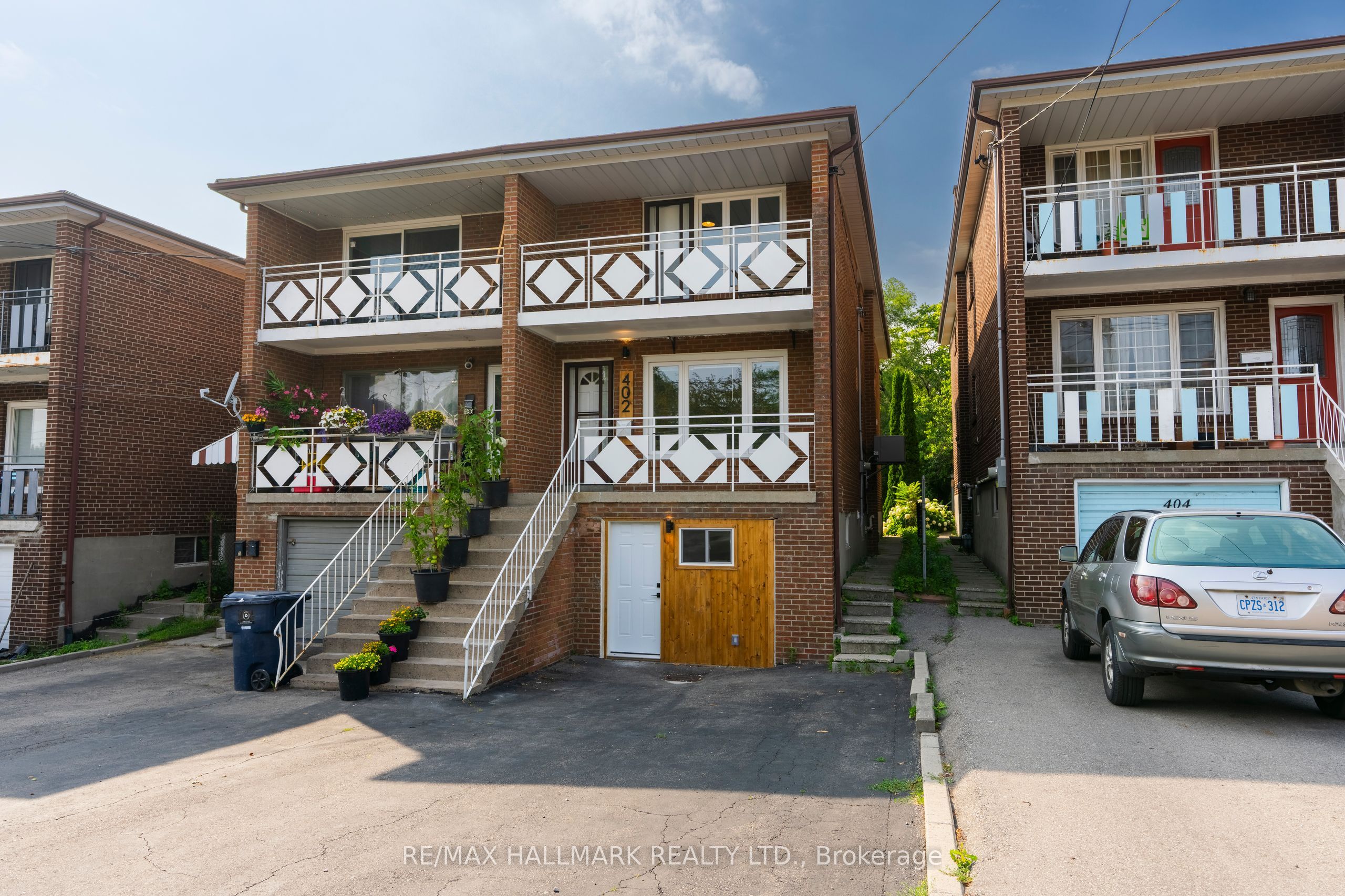 402 Kingston Road Main, Toronto, On M4l 1t9